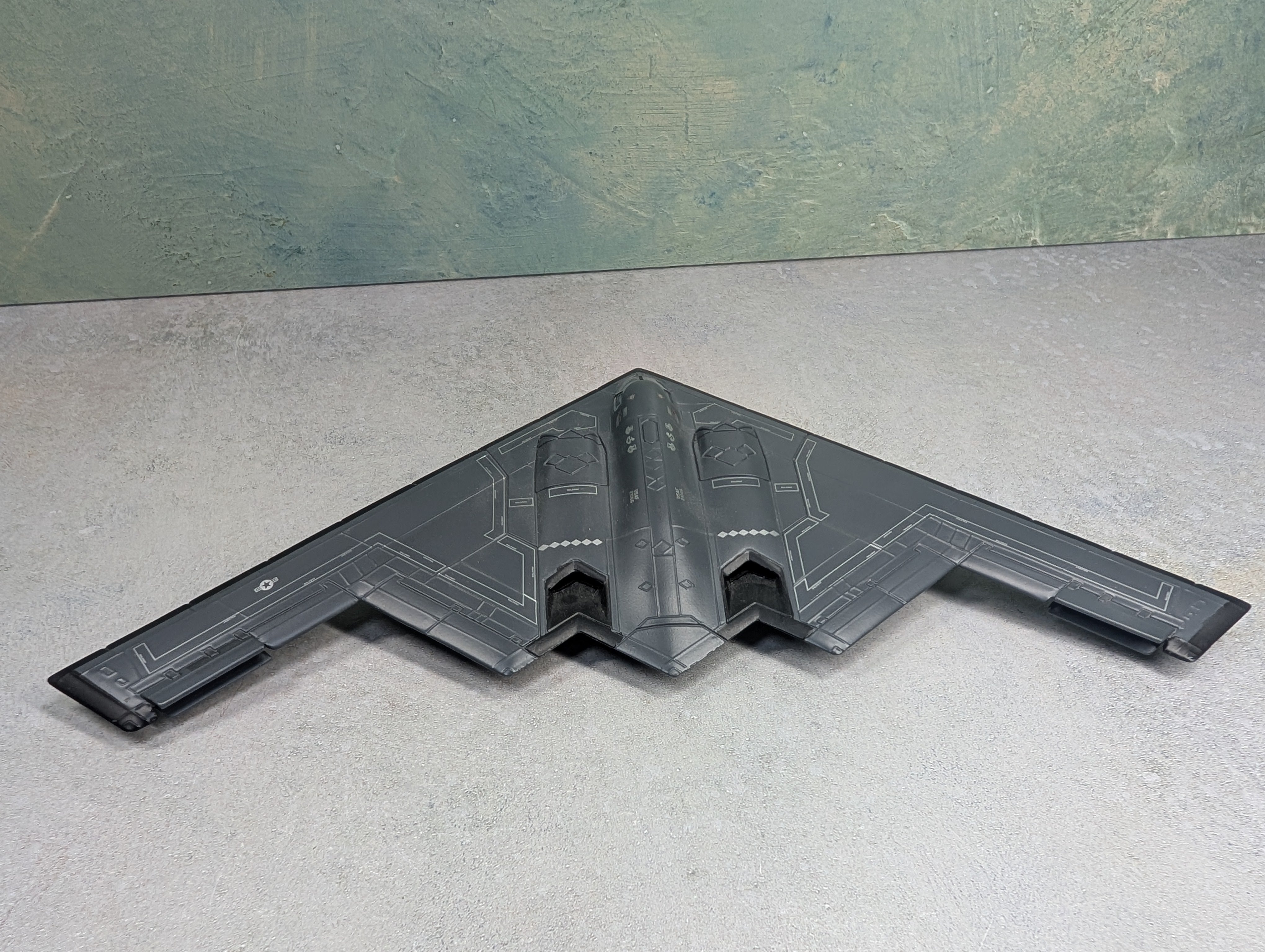 USED B-2 Stealth Bomber Northrop USAF 1:144 Scale Die Cast Metal