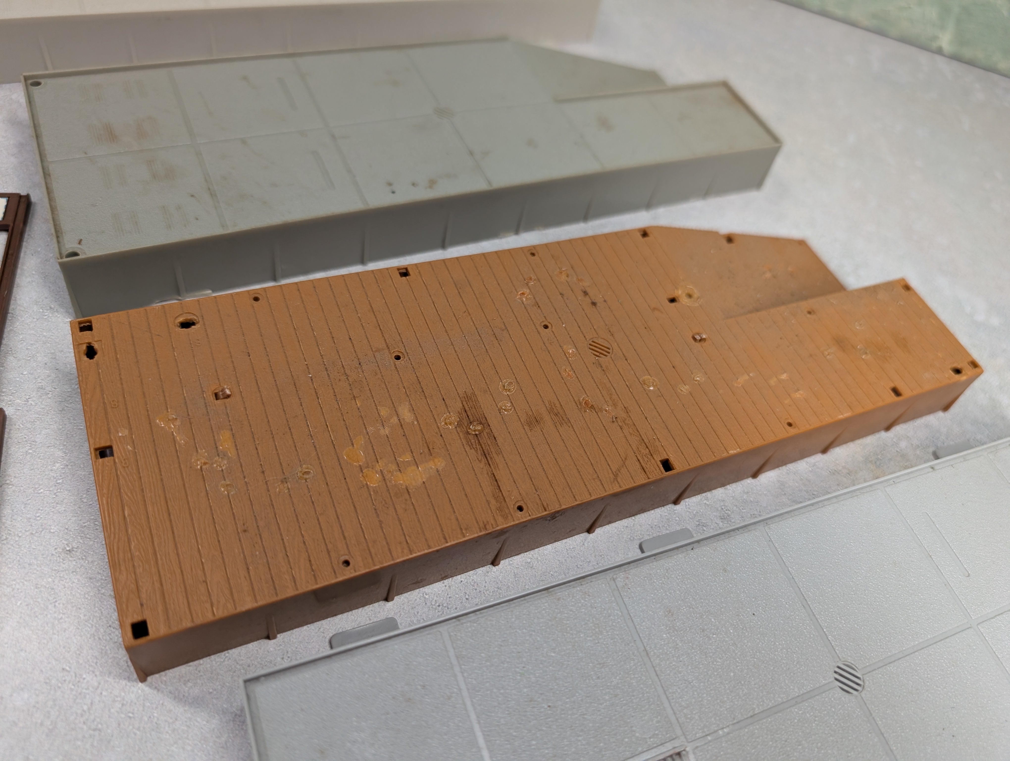 USED HO Scale Lot of Truck Terminal Ramps