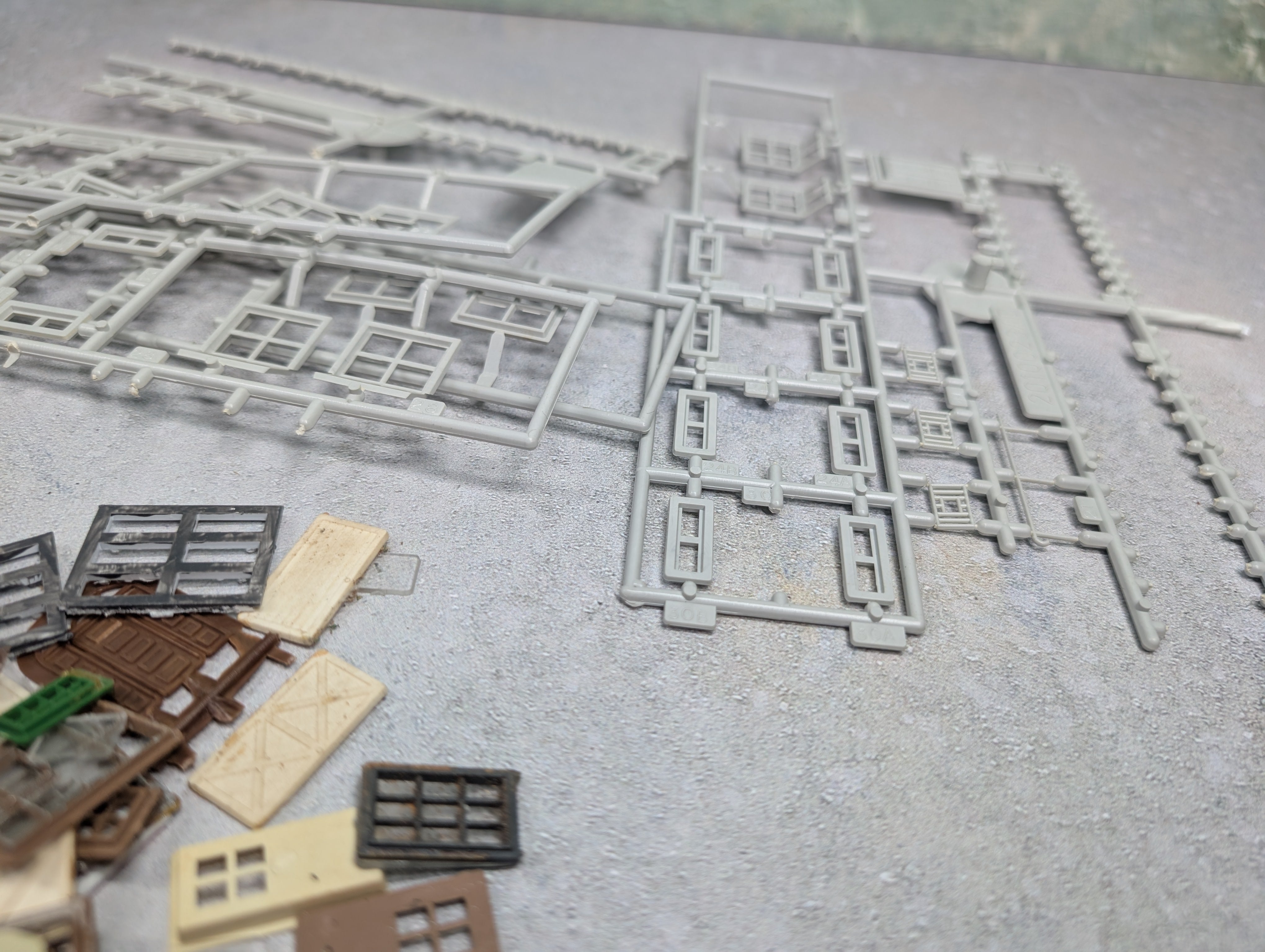 USED HO Scale Lot of Building Windows, Doors & Other Parts