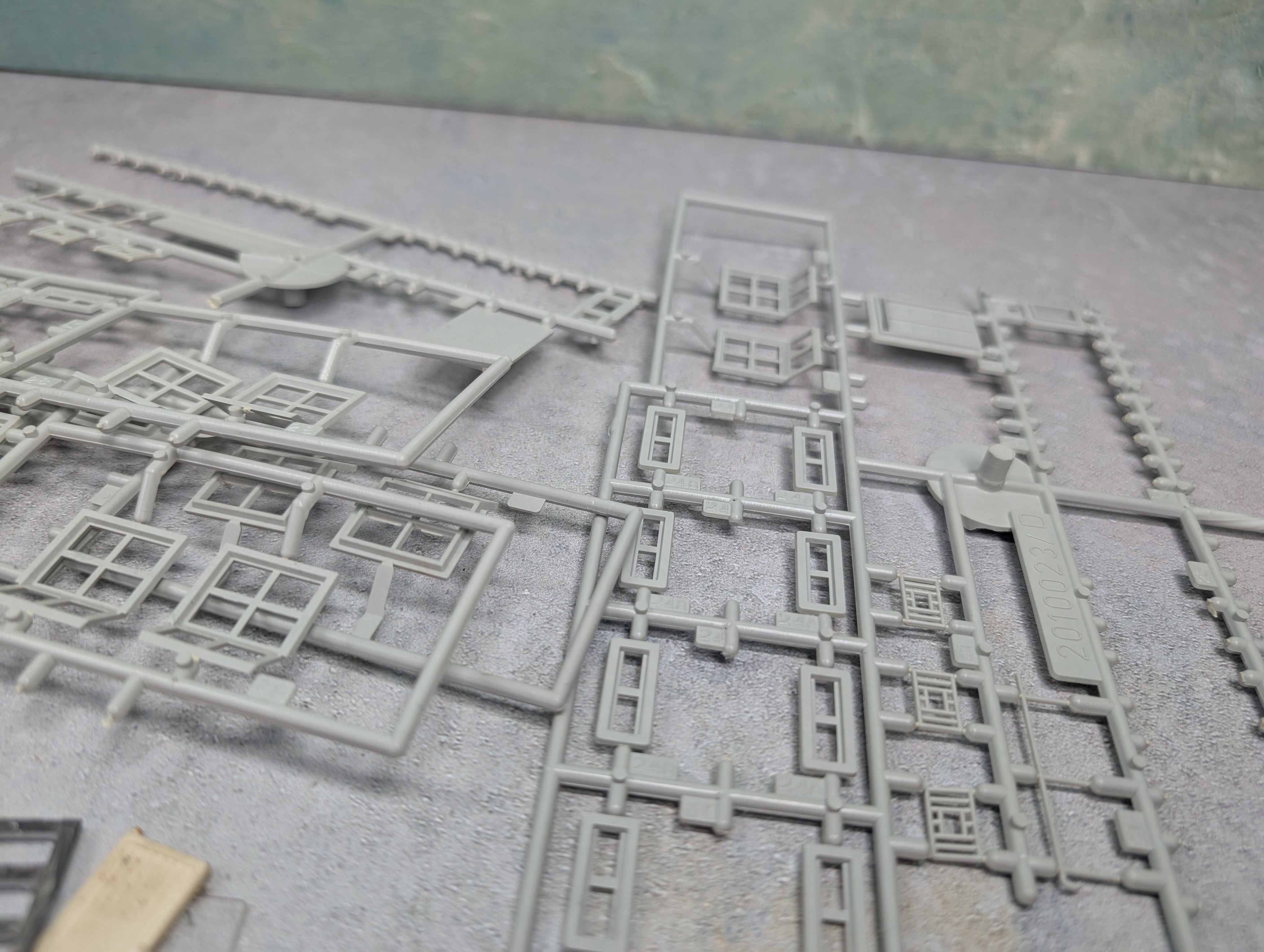USED HO Scale Lot of Building Windows, Doors & Other Parts