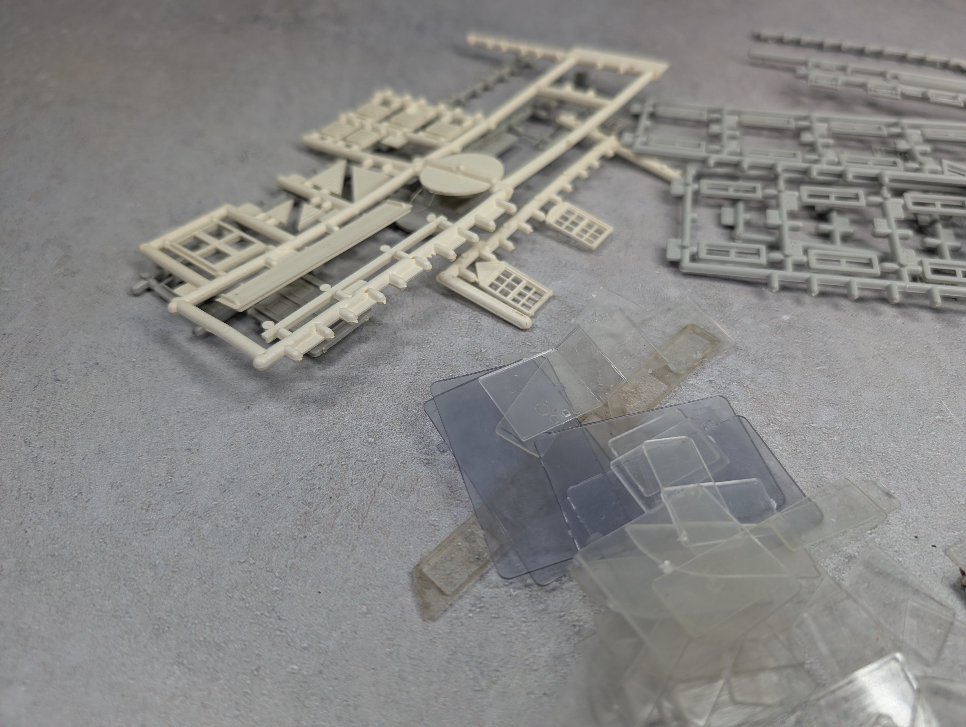 USED HO Scale Lot of Building Windows, Doors & Other Parts