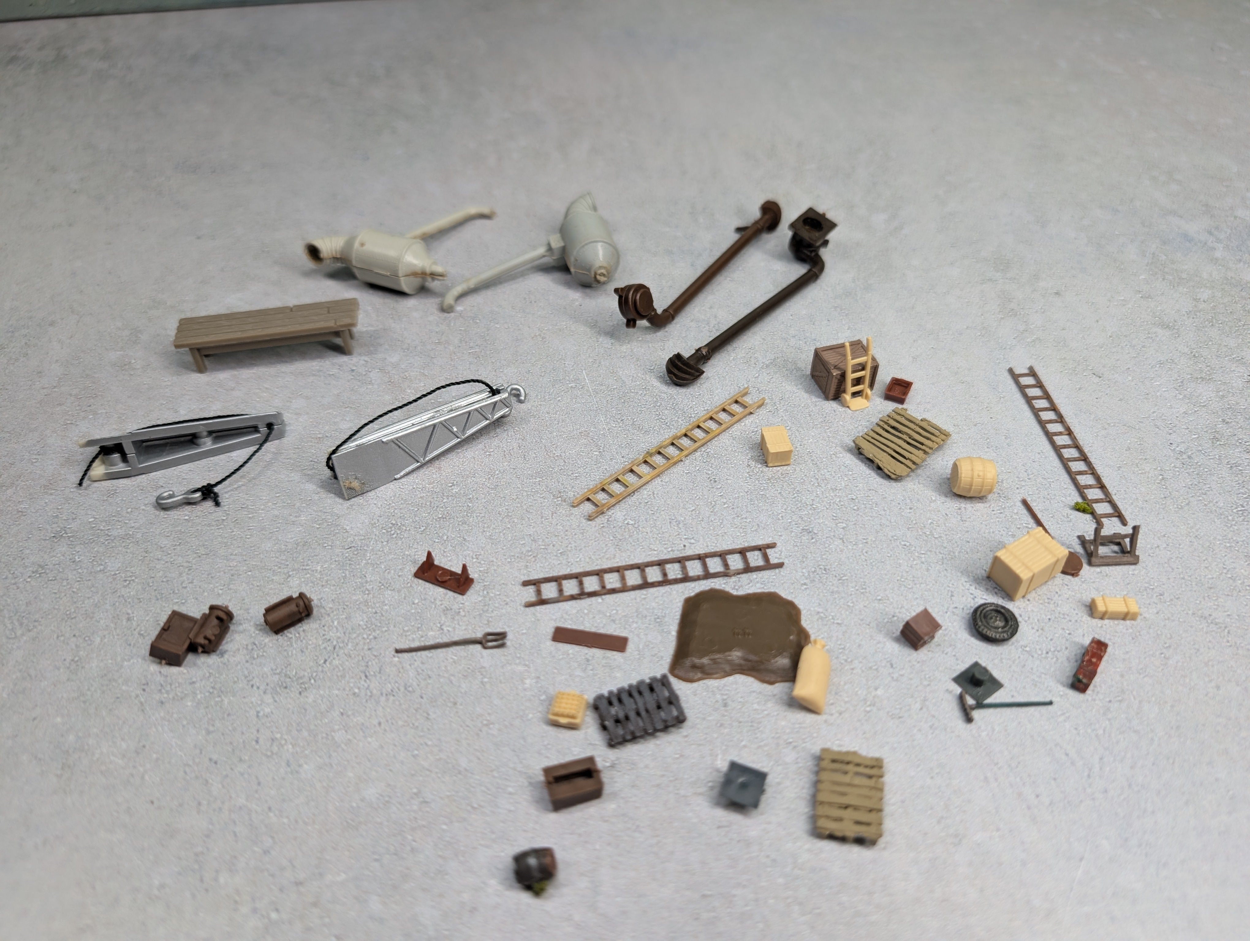 USED HO Scale Lot of Ladders, Industrial Building Parts, Pallets, Crates and More
