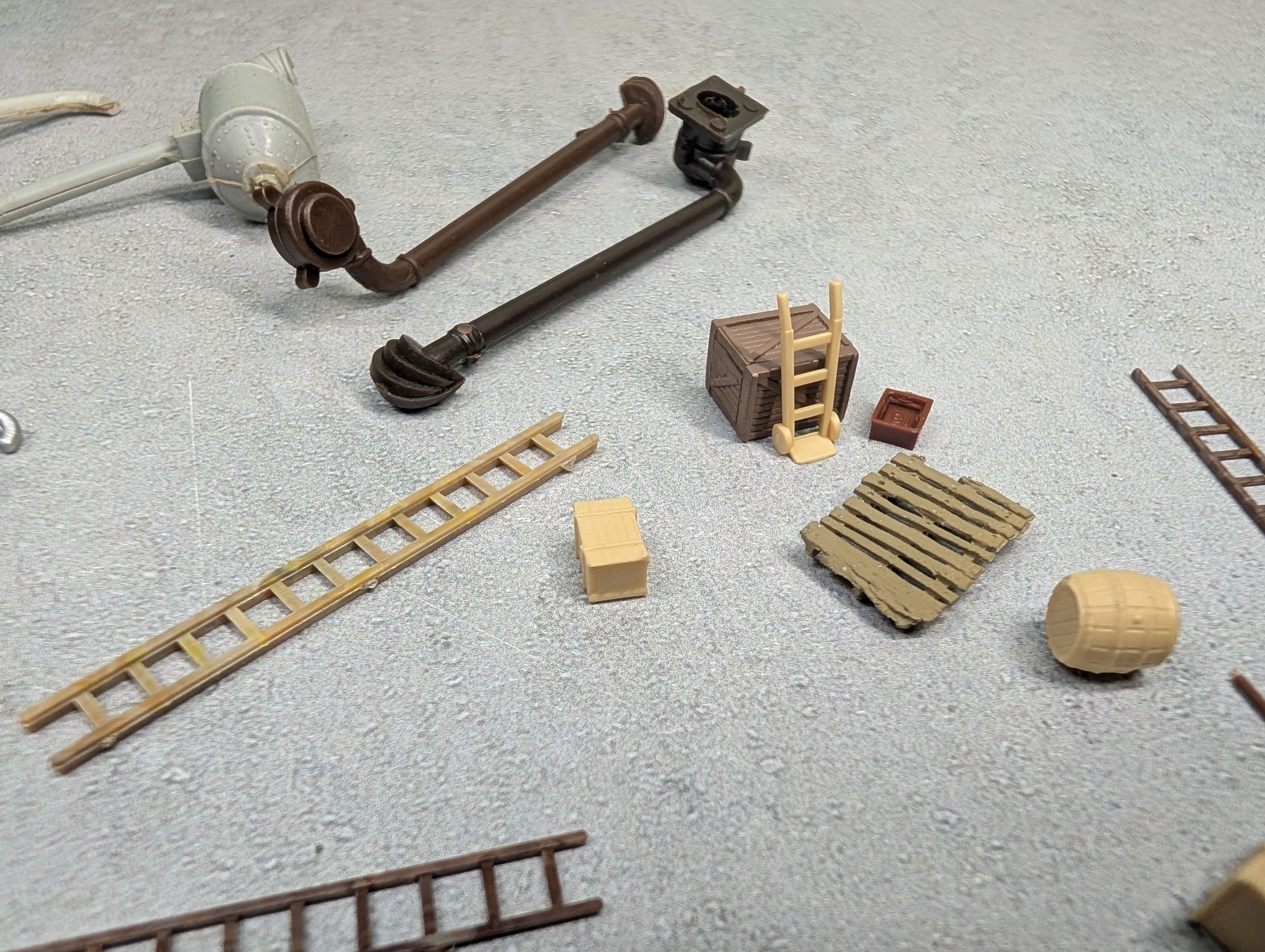 USED HO Scale Lot of Ladders, Industrial Building Parts, Pallets, Crates and More