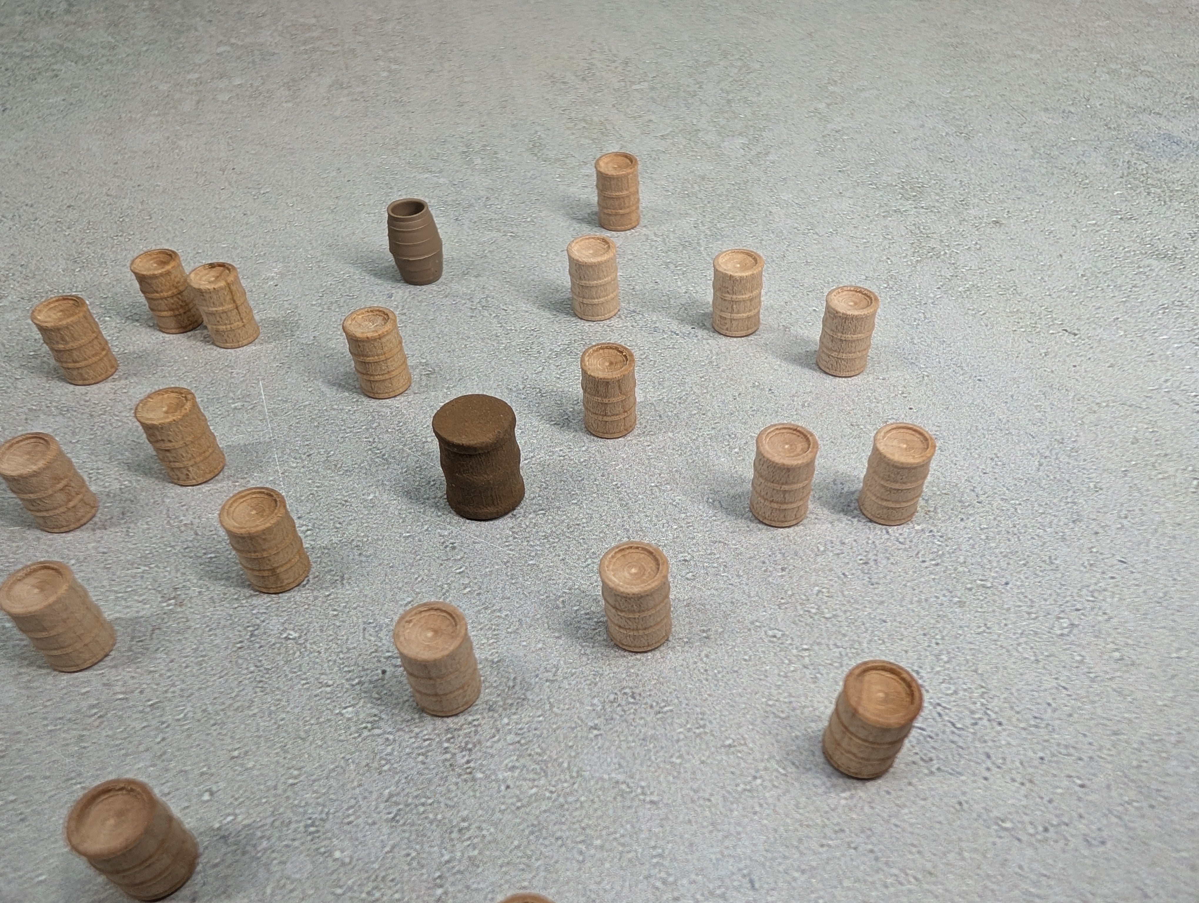 USED HO Scale Lot of Barrels (Mostly Unpainted)