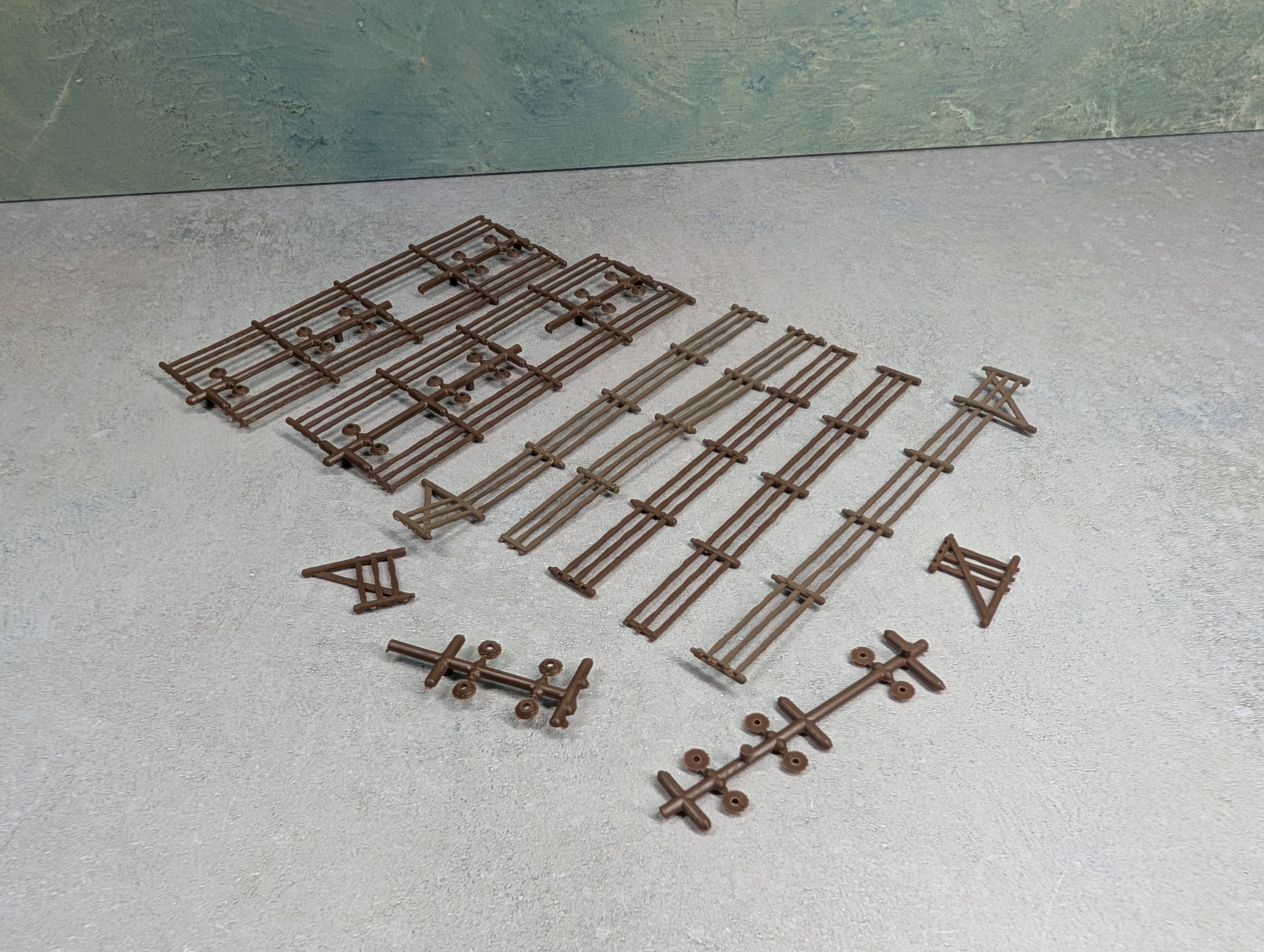 USED HO Scale Lot of Brown Fences