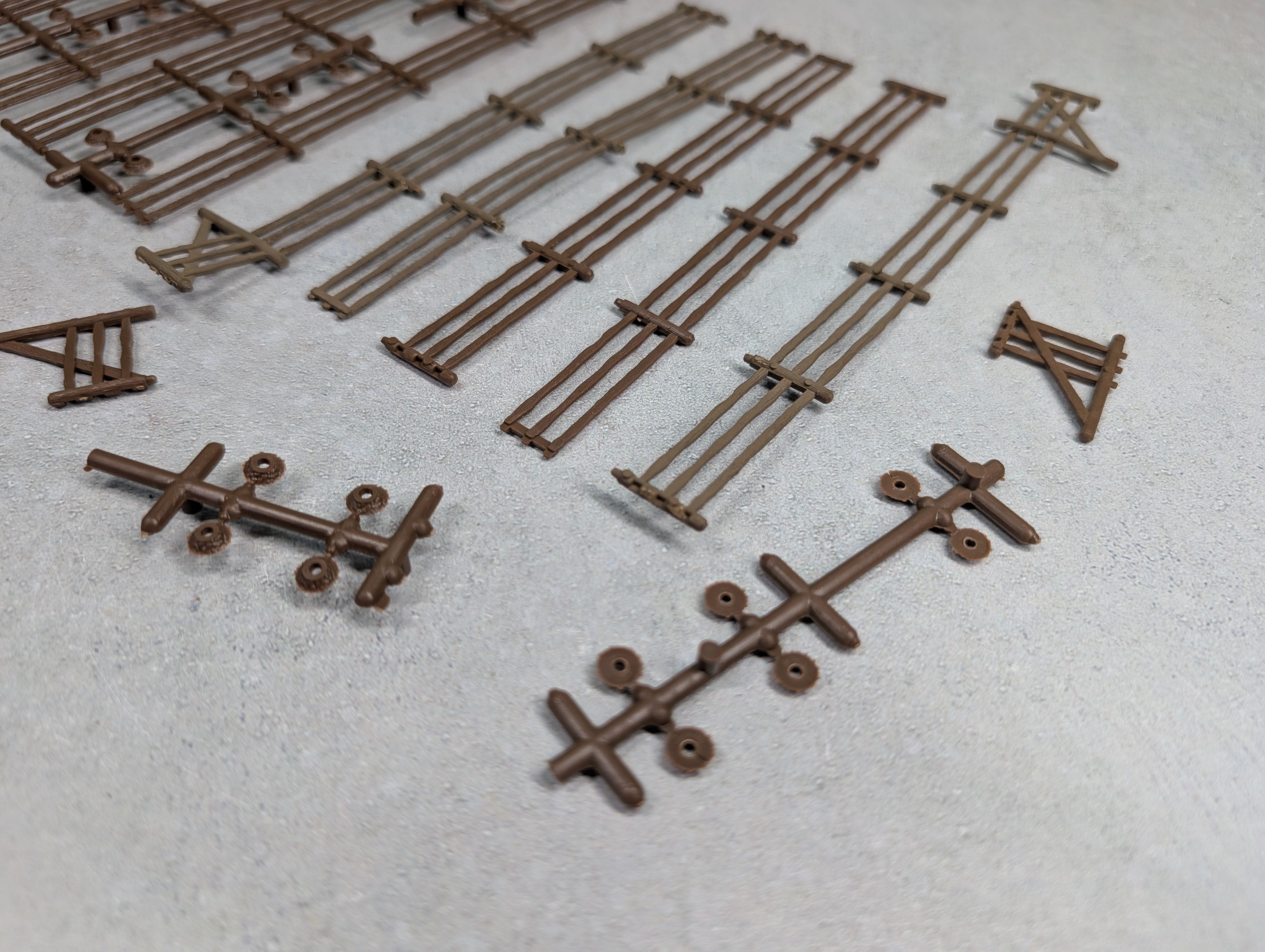 USED HO Scale Lot of Brown Fences