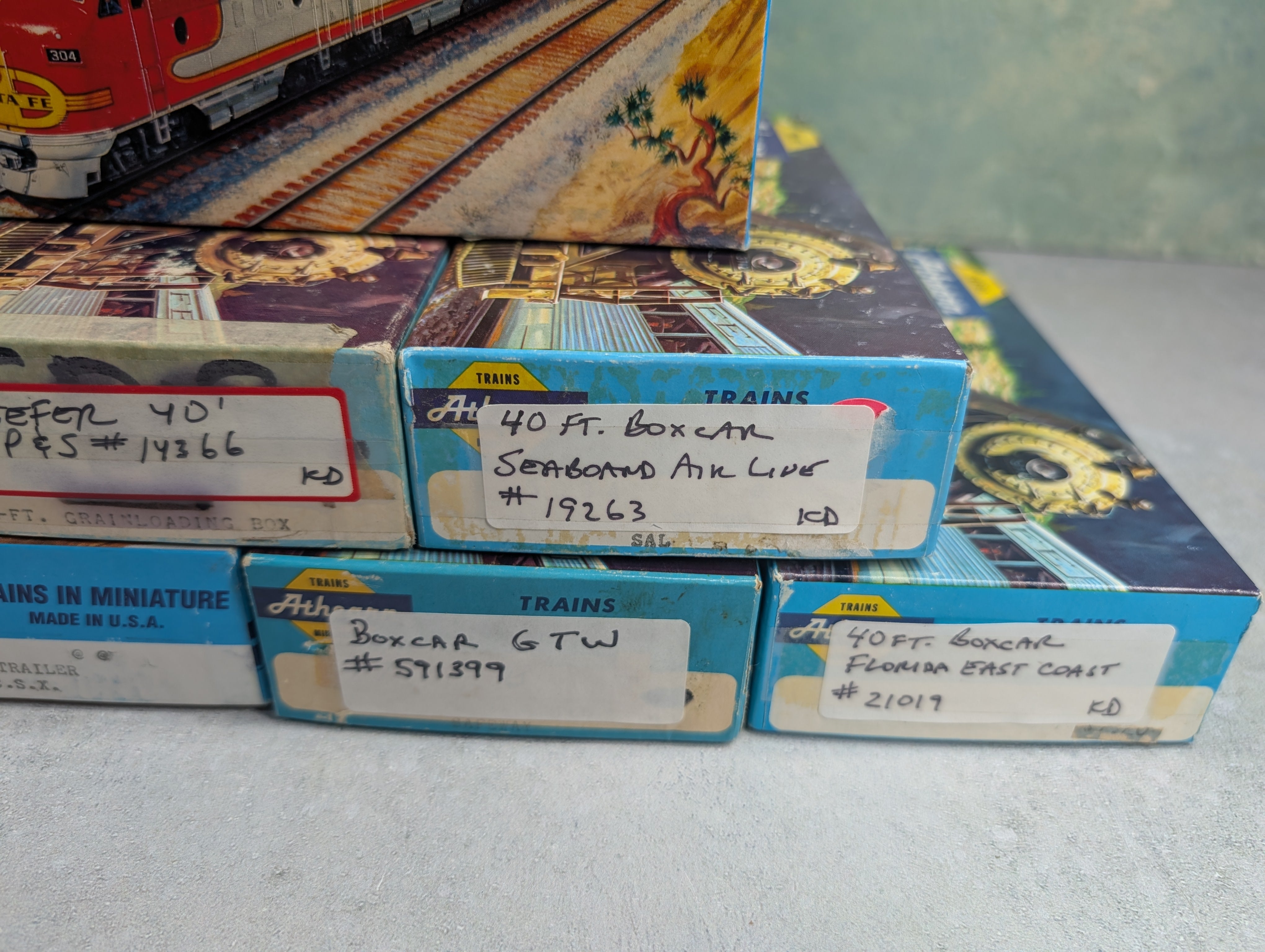 USED Athearn HO Scale Empty Boxes For Storage (8 pcs)