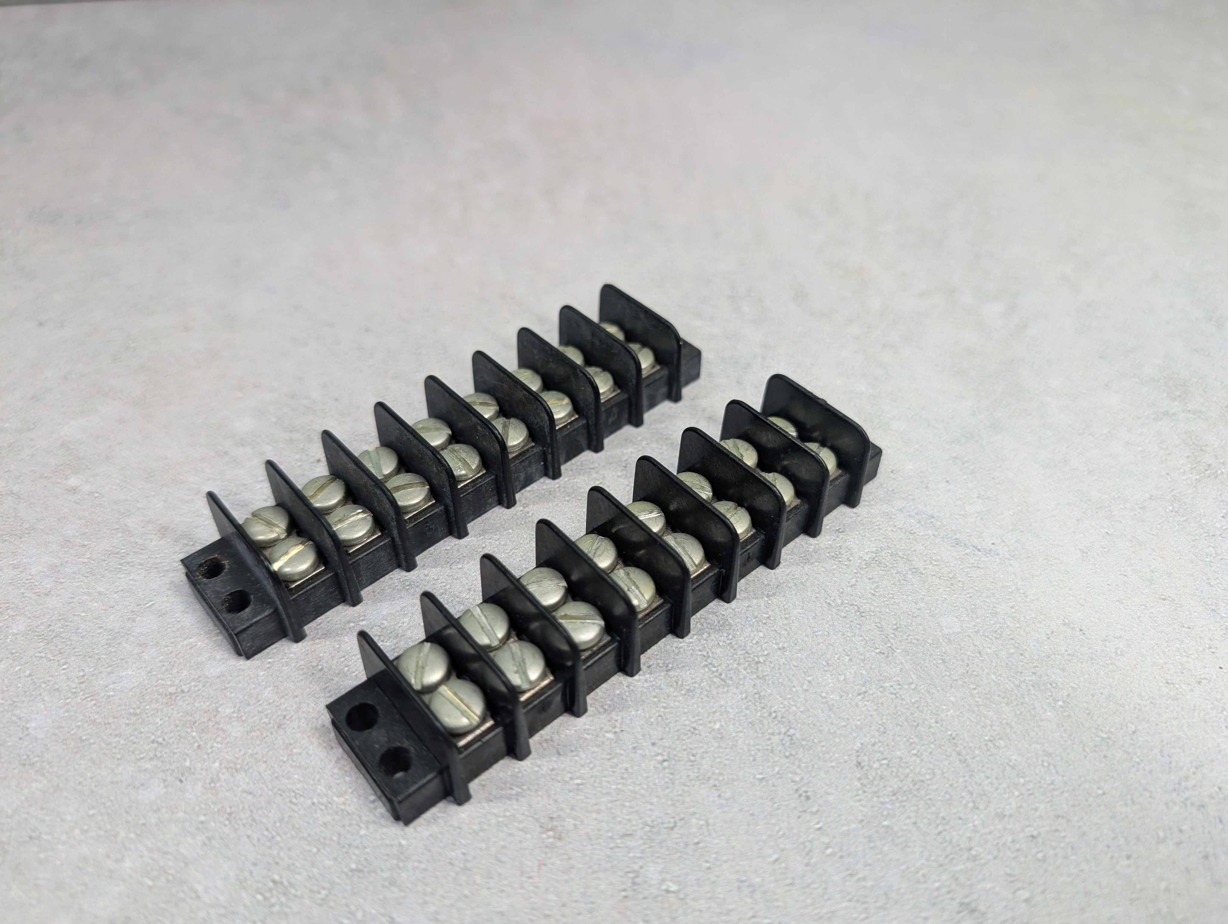 USED MULTI Scale Lot of Small Wire Terminal Blocks, Strips (2 pcs)