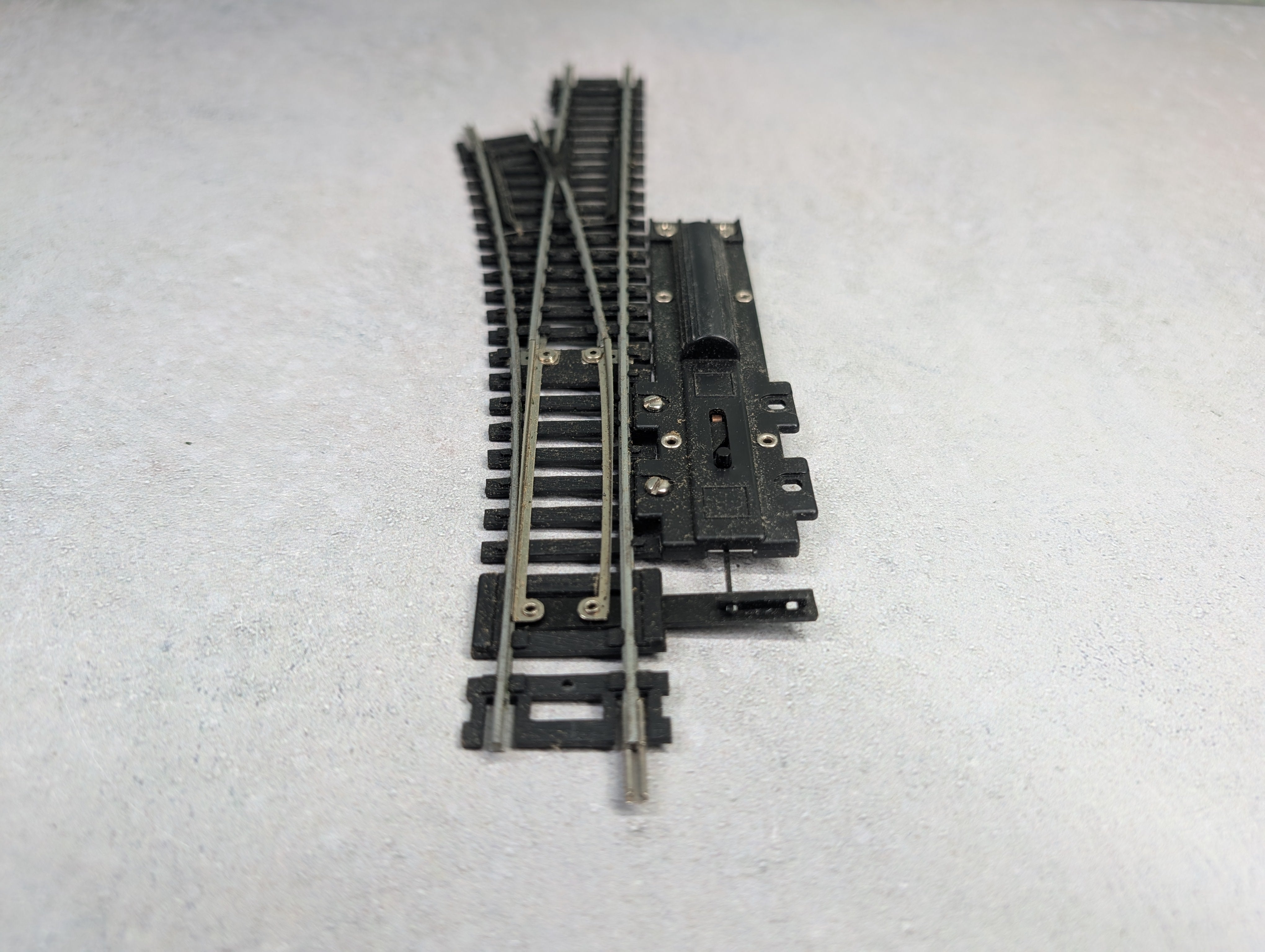 USED Life-Like HO Scale Switch Track Left Nickel Silver Code 100