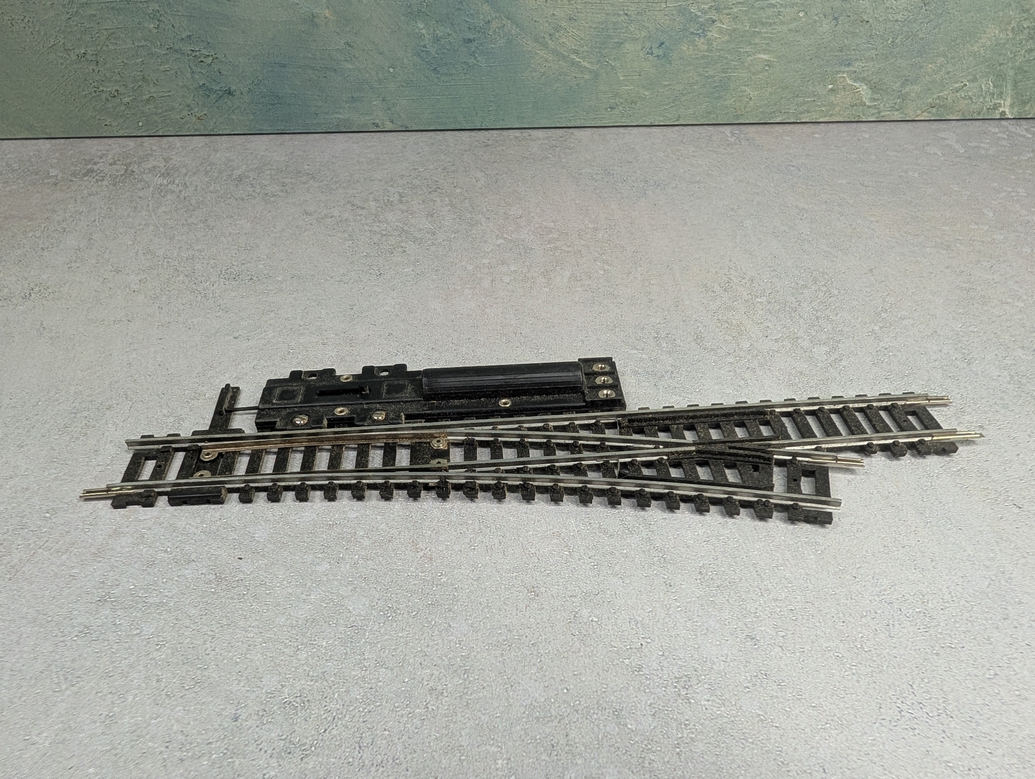 USED Life-Like HO Scale Switch Track Right Nickel Silver Code 100