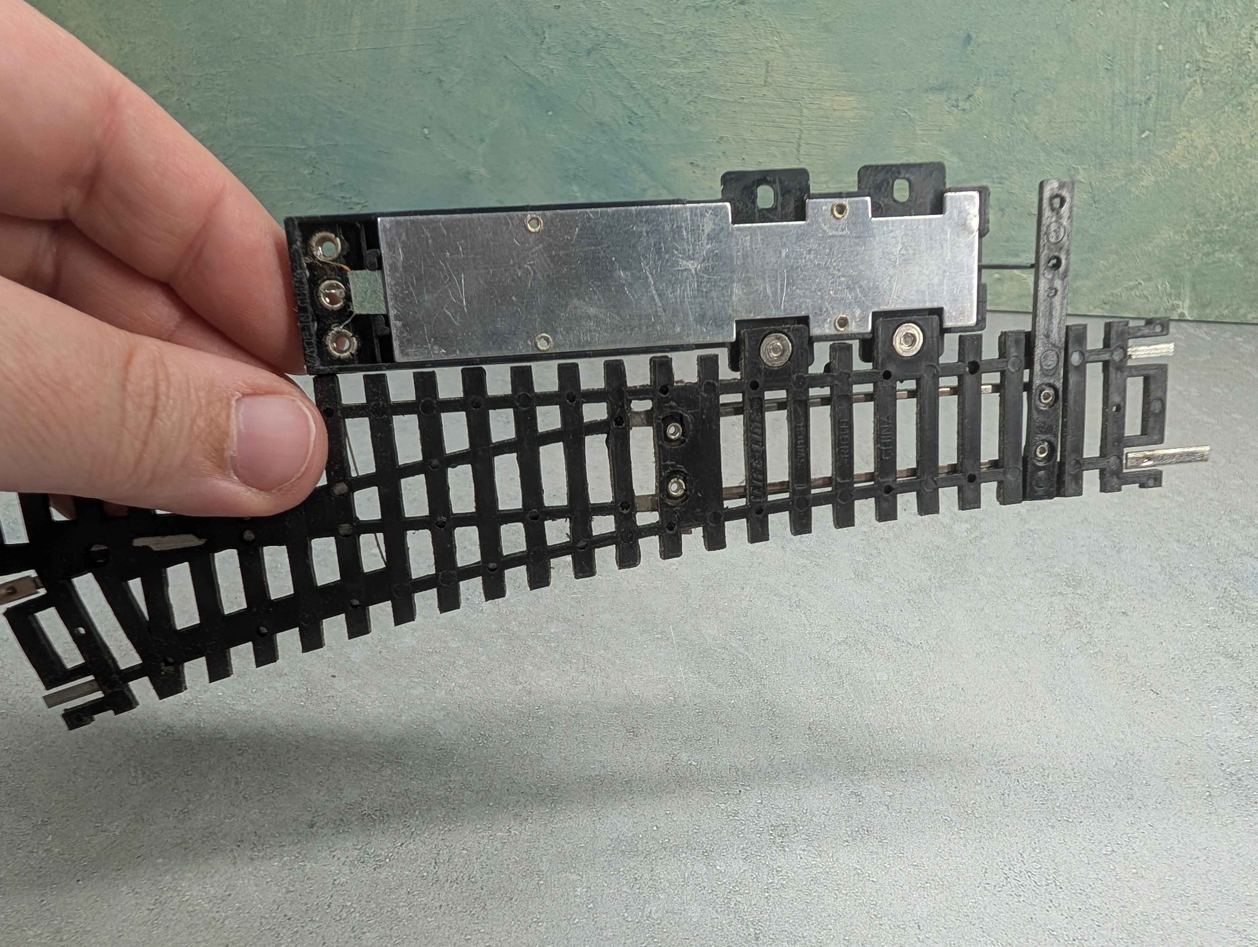 USED Life-Like HO Scale Switch Track Right Nickel Silver Code 100
