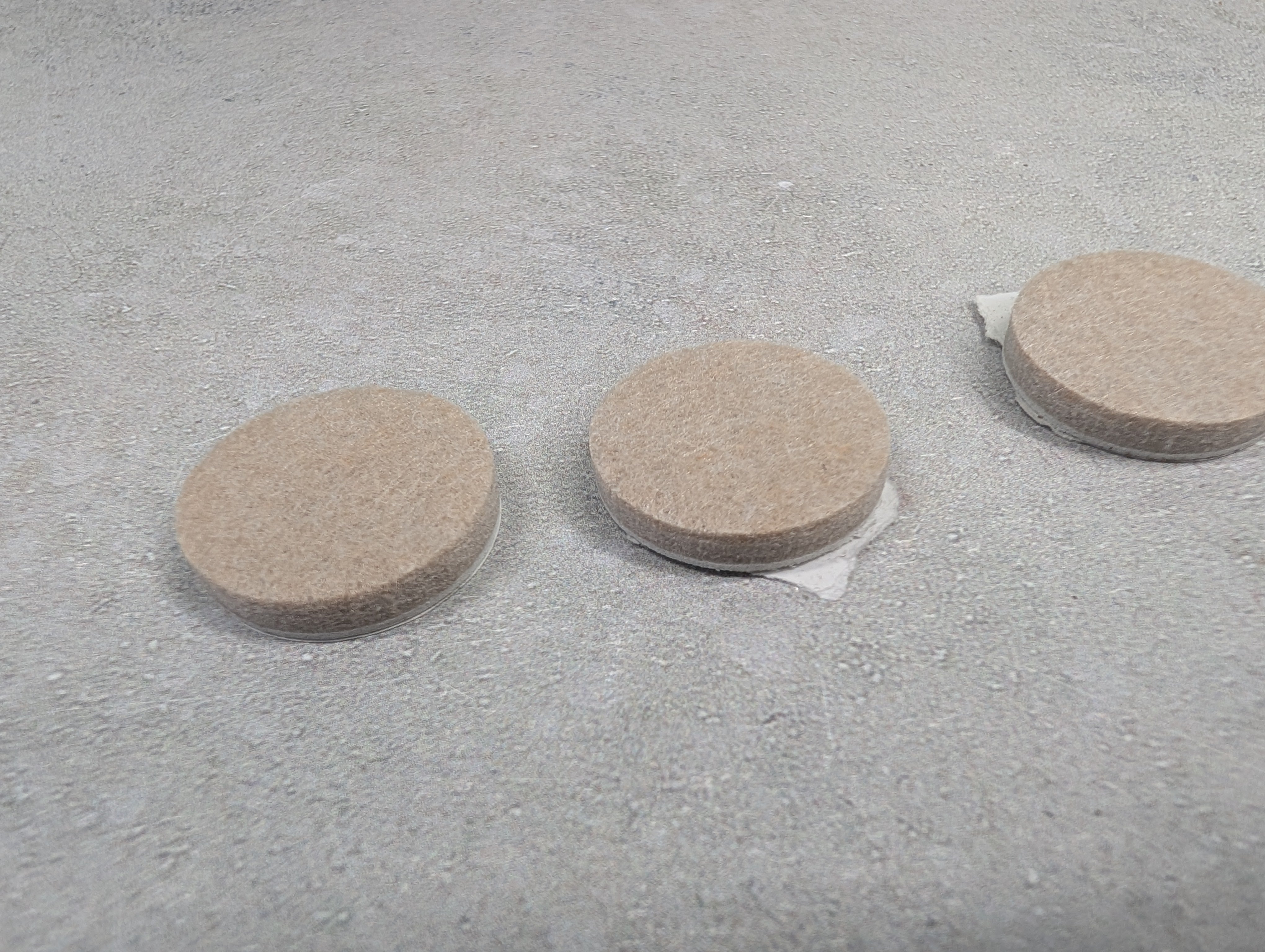 USED HO Scale Track Cleaning Car Replacement Felt Pads (3 pcs)