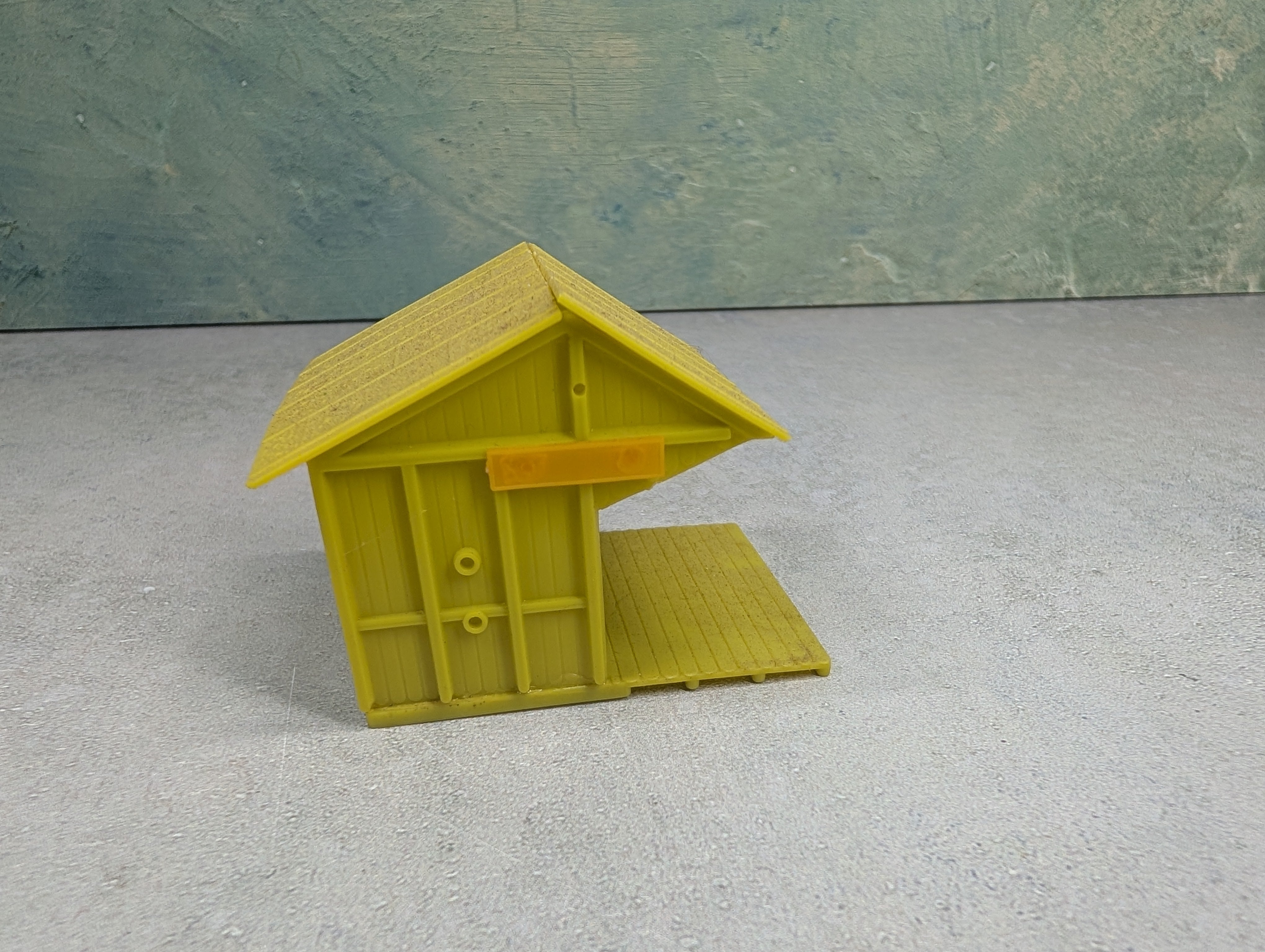 USED HO Scale Trackside Shed, Trackside Shanty