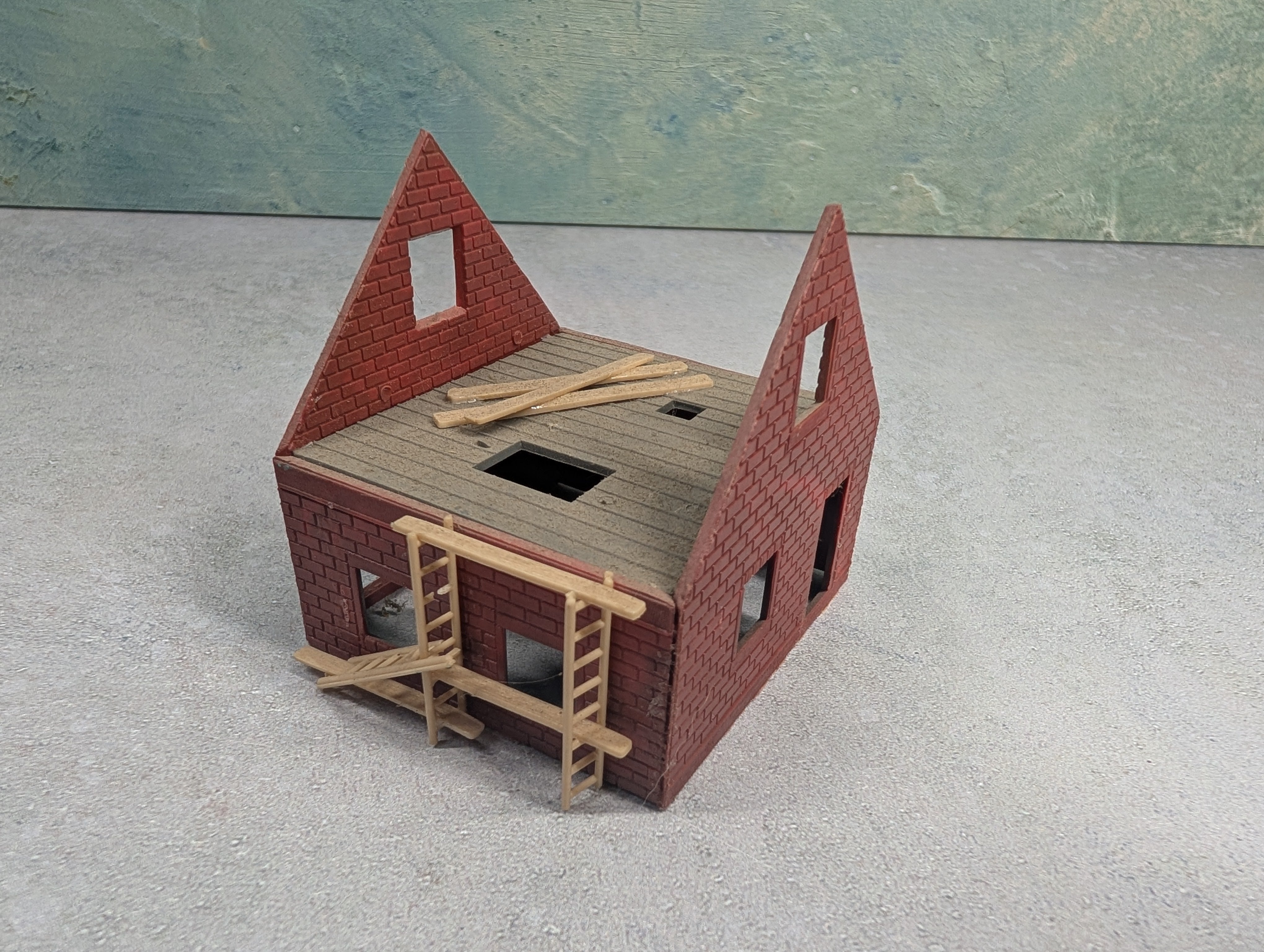 USED HO Scale Brick Home Under Construction