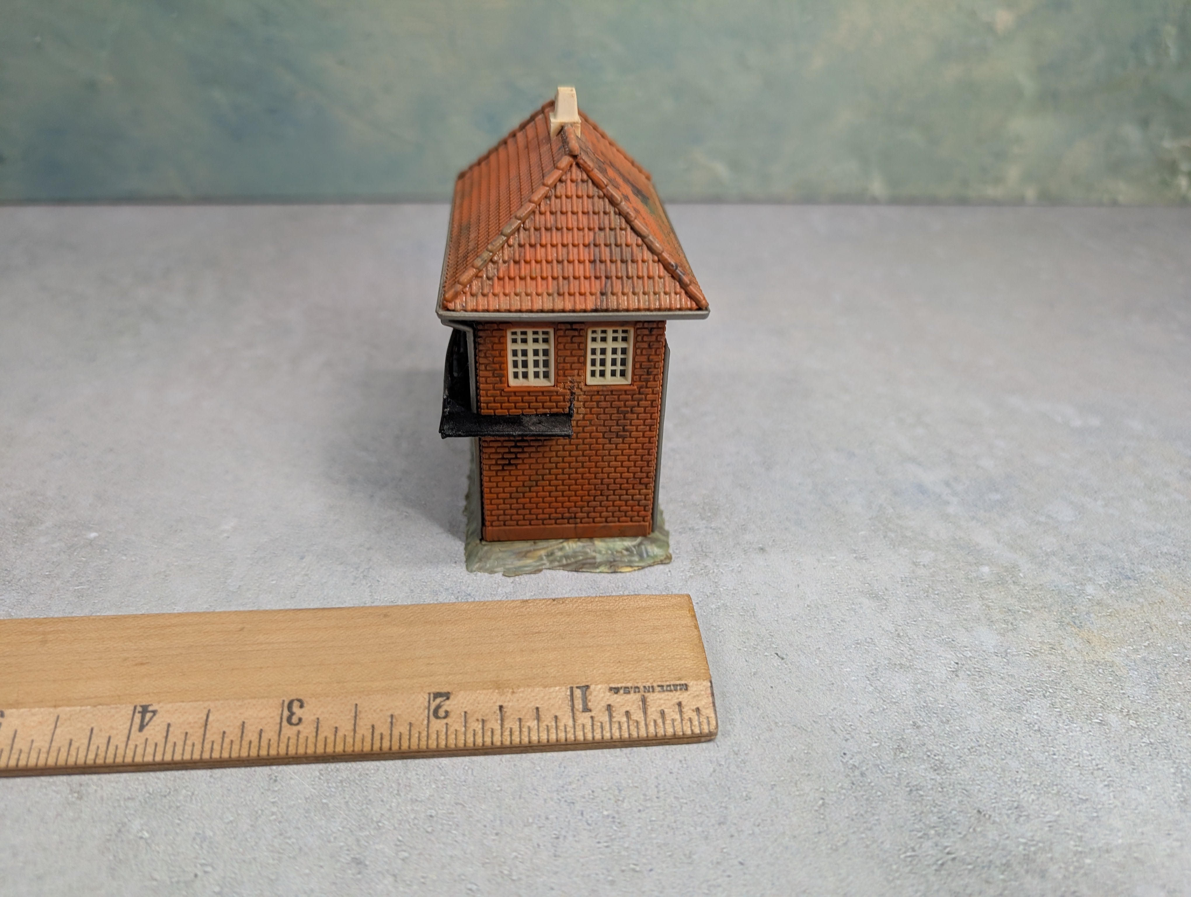 USED Heljan HO Scale Switch Tower