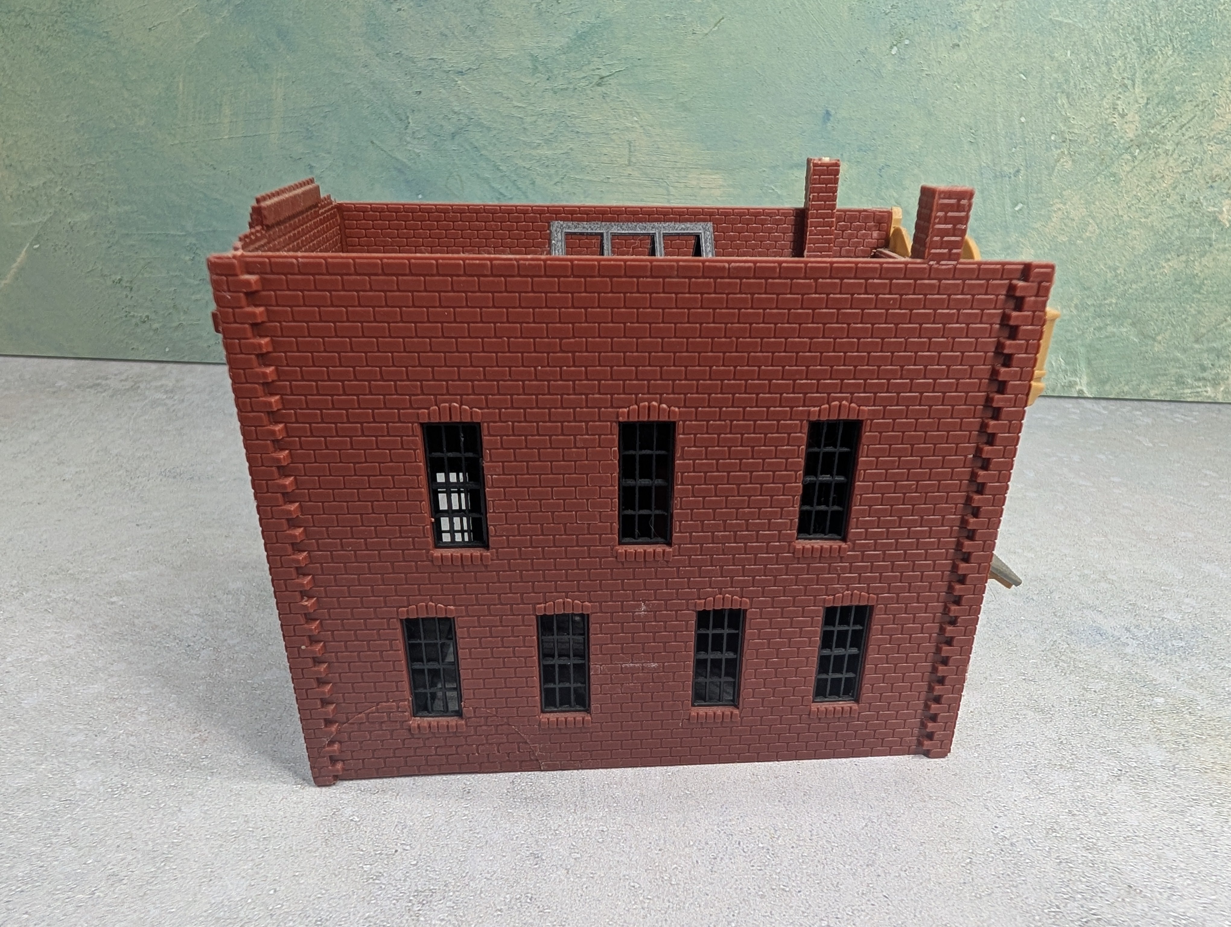 USED HO Scale Brick Warehouse