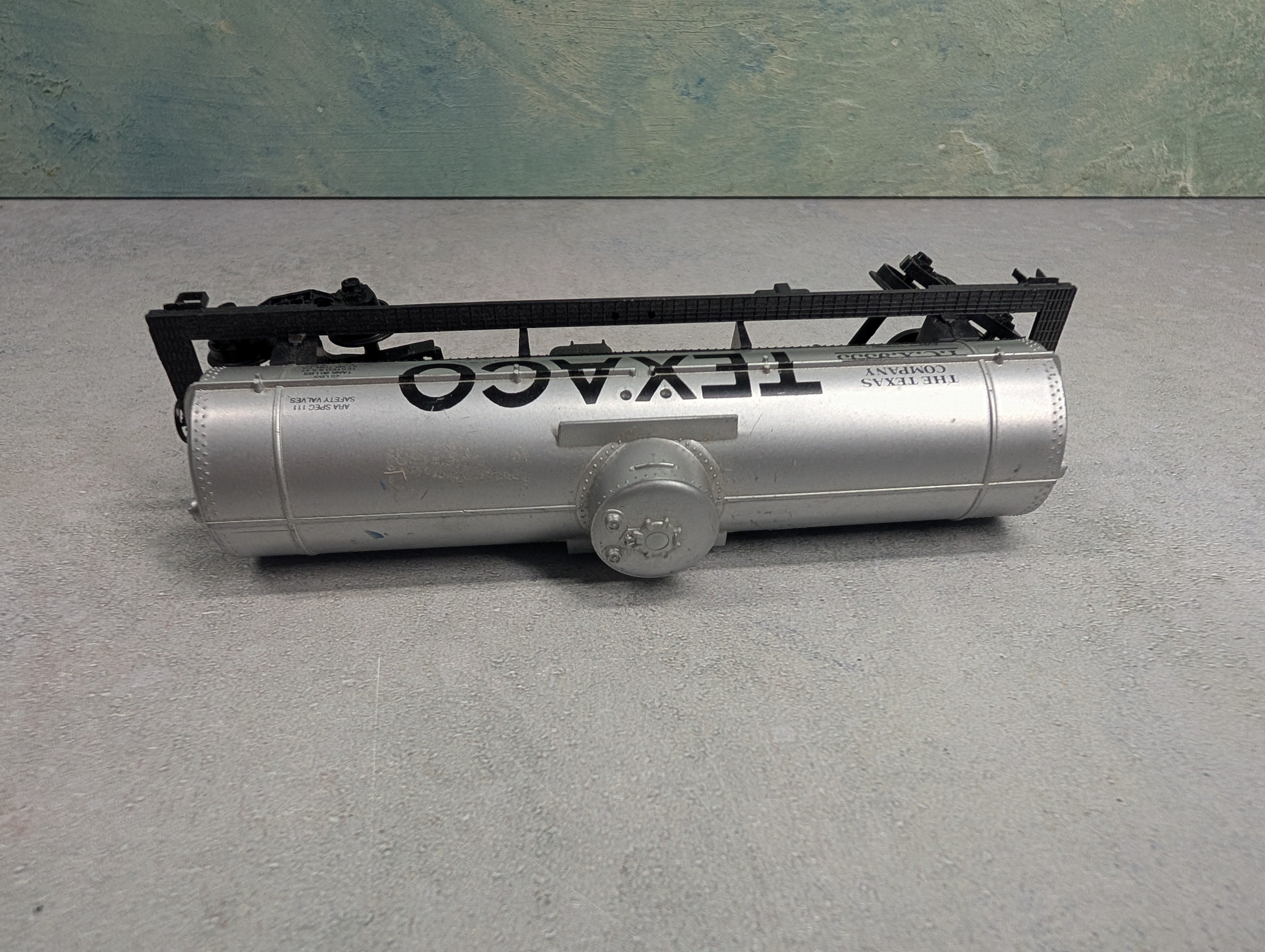 USED HO Scale Single Dome Tank Car Texaco TCX #9355