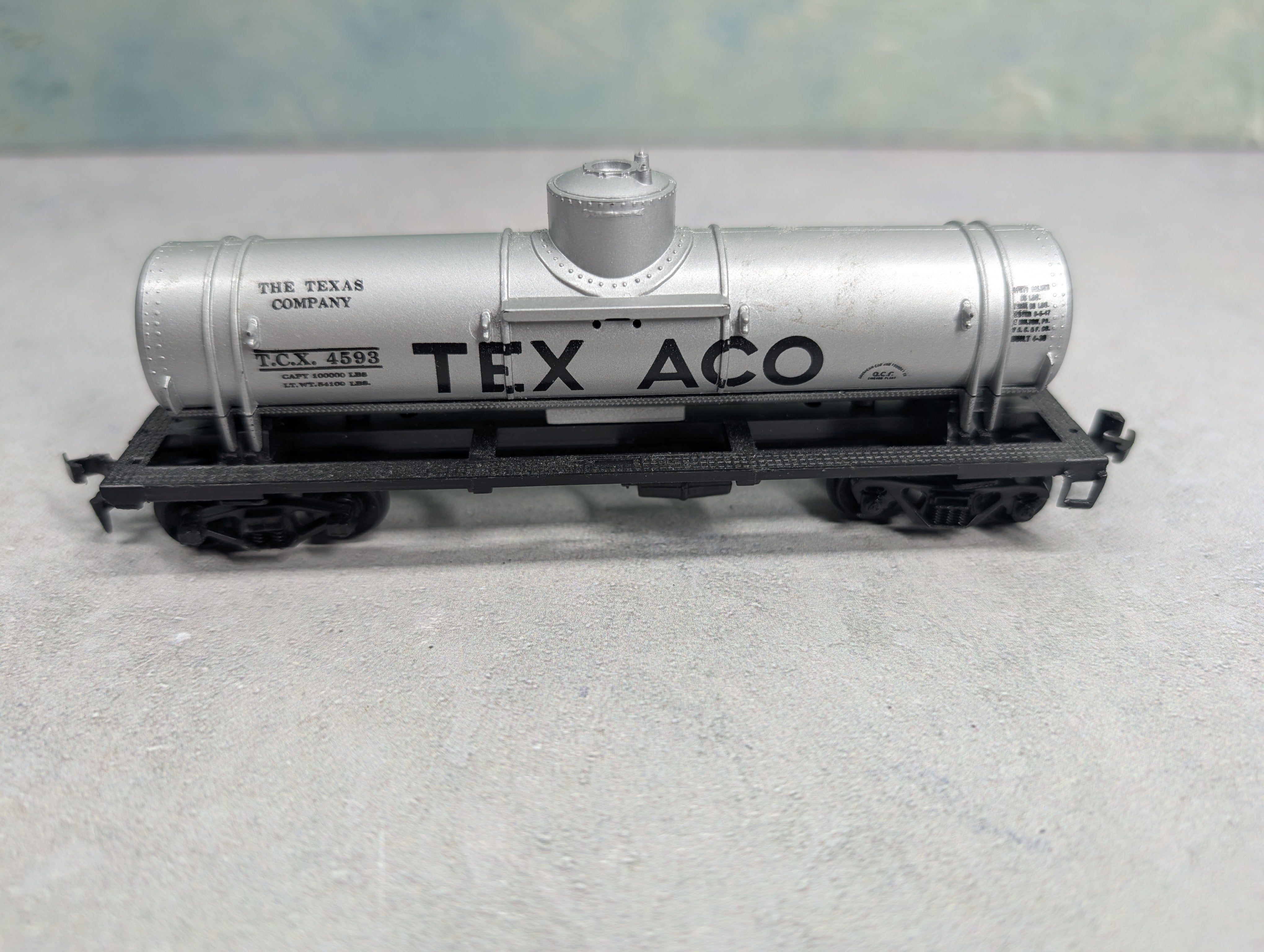 USED HO Scale Single Dome Tank Car Texaco TCX #4593