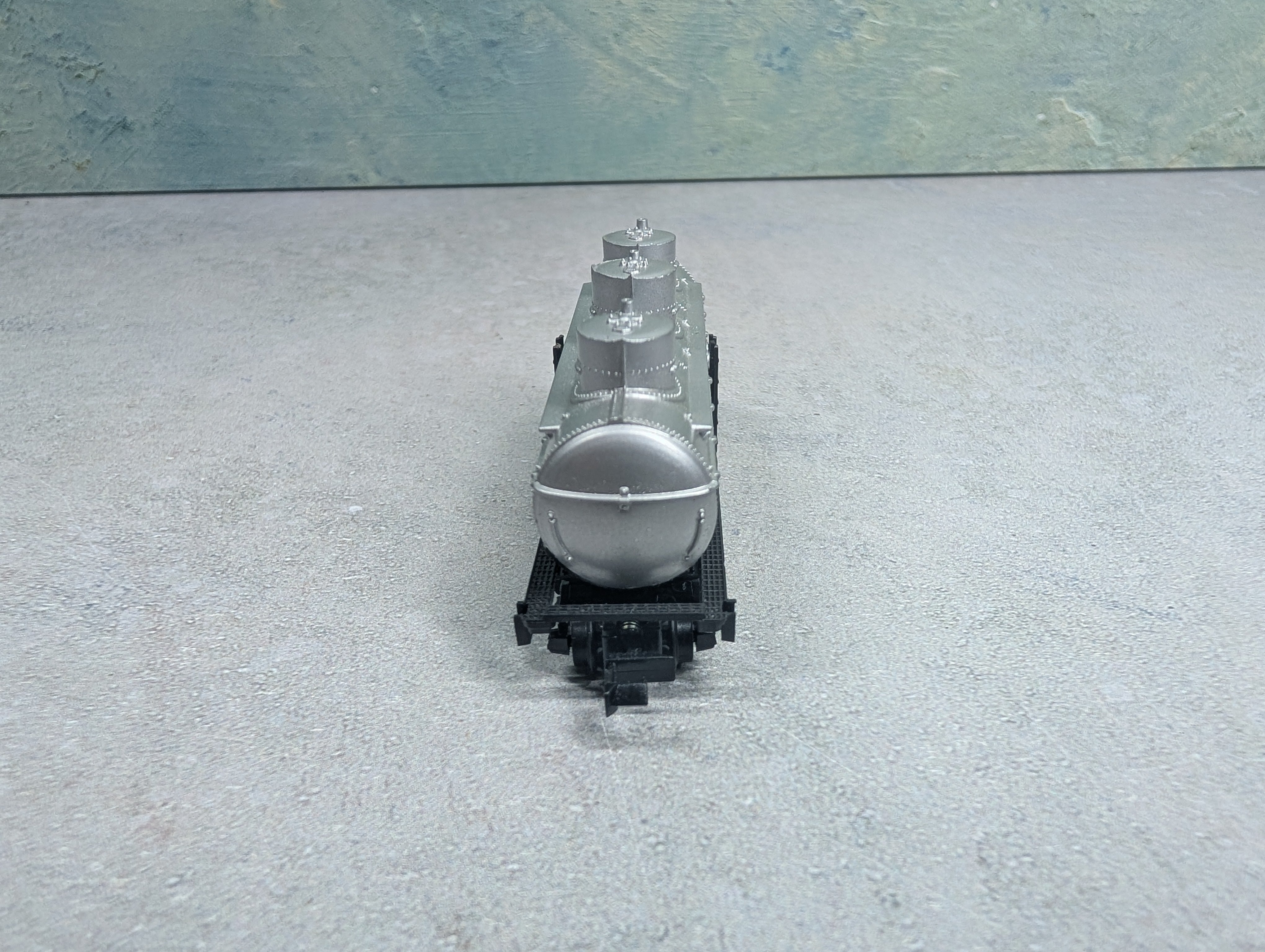 USED N Scale Triple Dome Tank Car Exxon GATX #4632