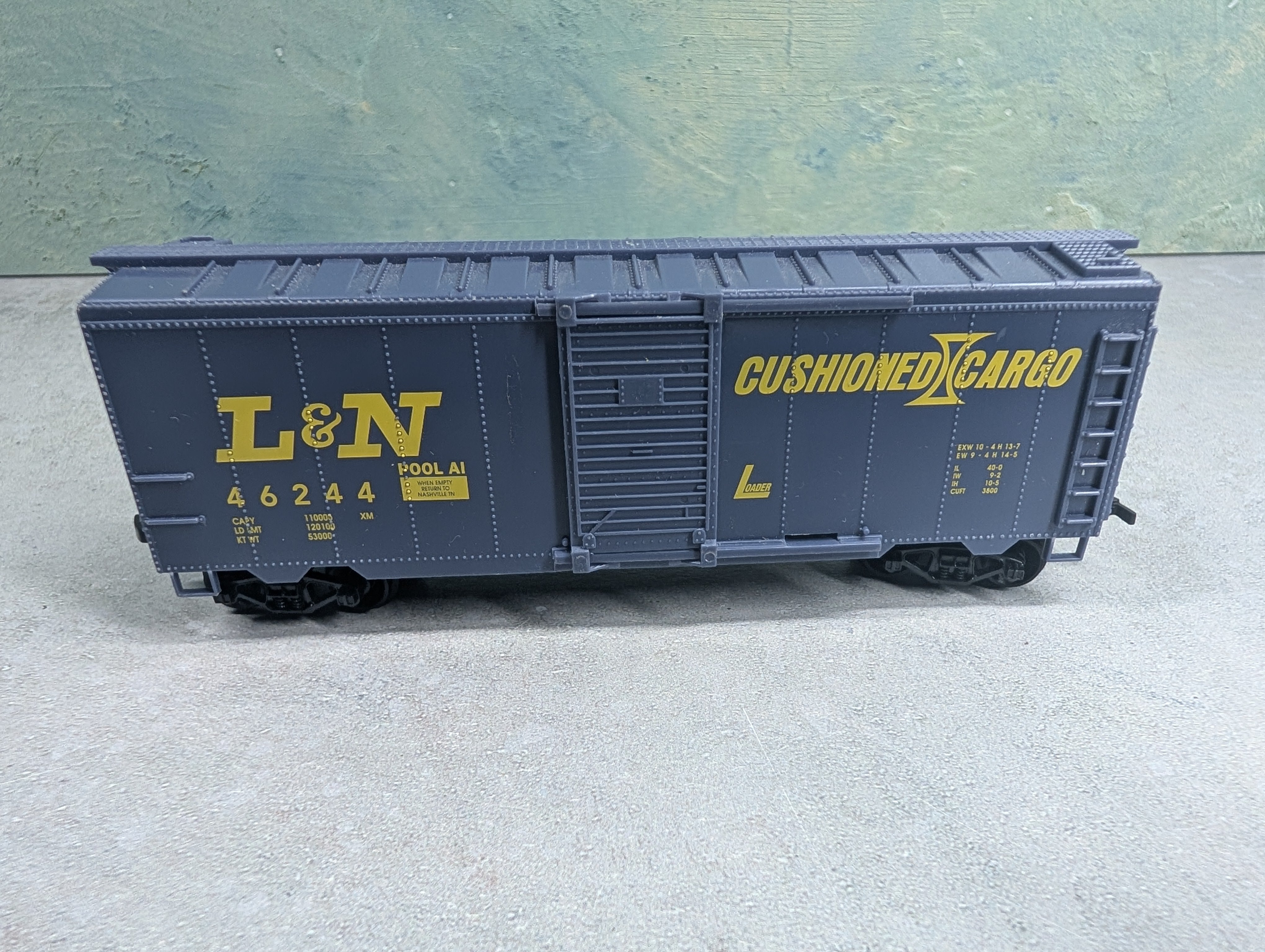 USED Life-Like HO Scale 40' Box Car Louisville & Nashville L&N #46244