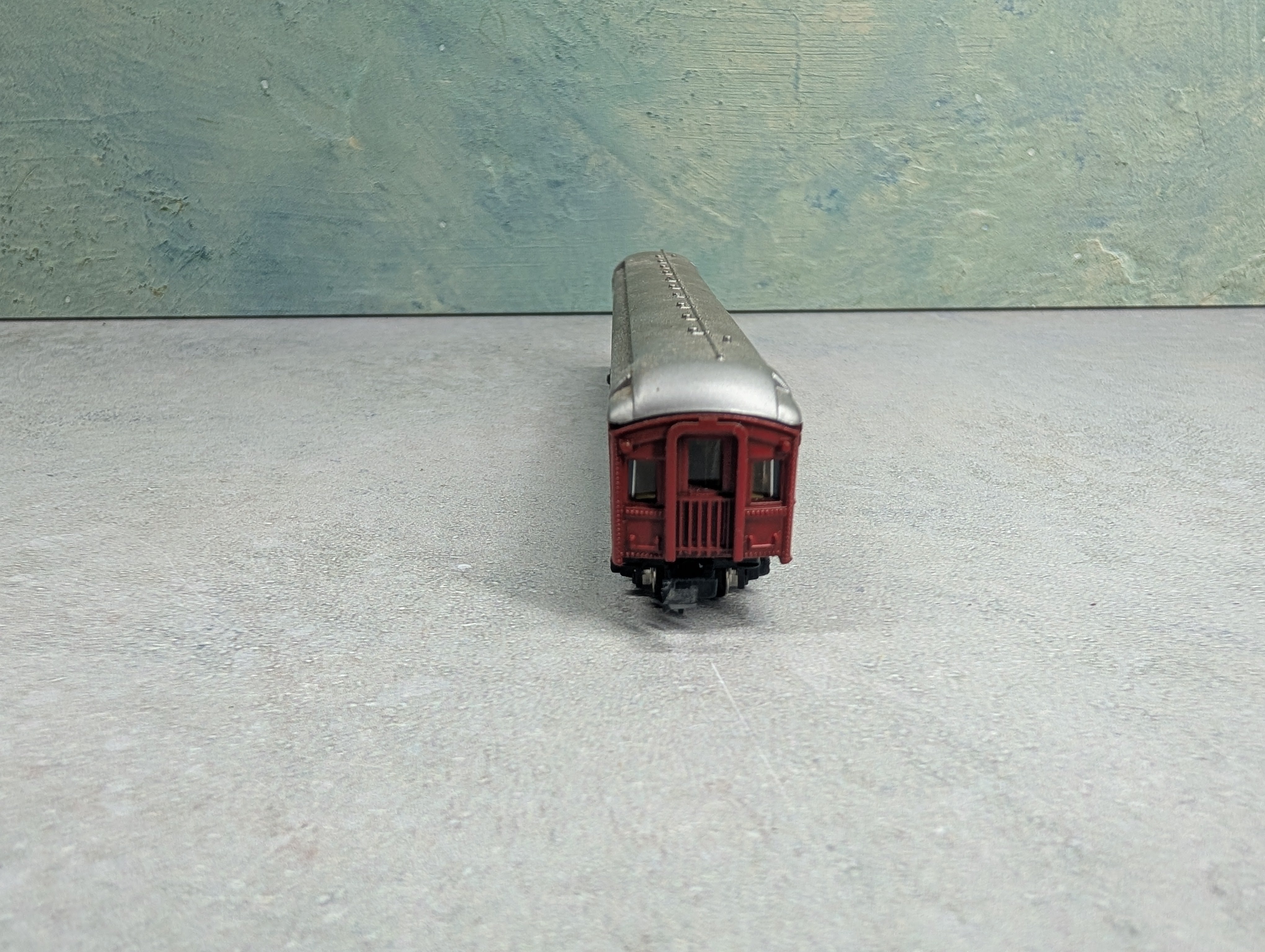 USED Model Power N Scale Passenger Car World's Largest Shows Circus Passenger Car