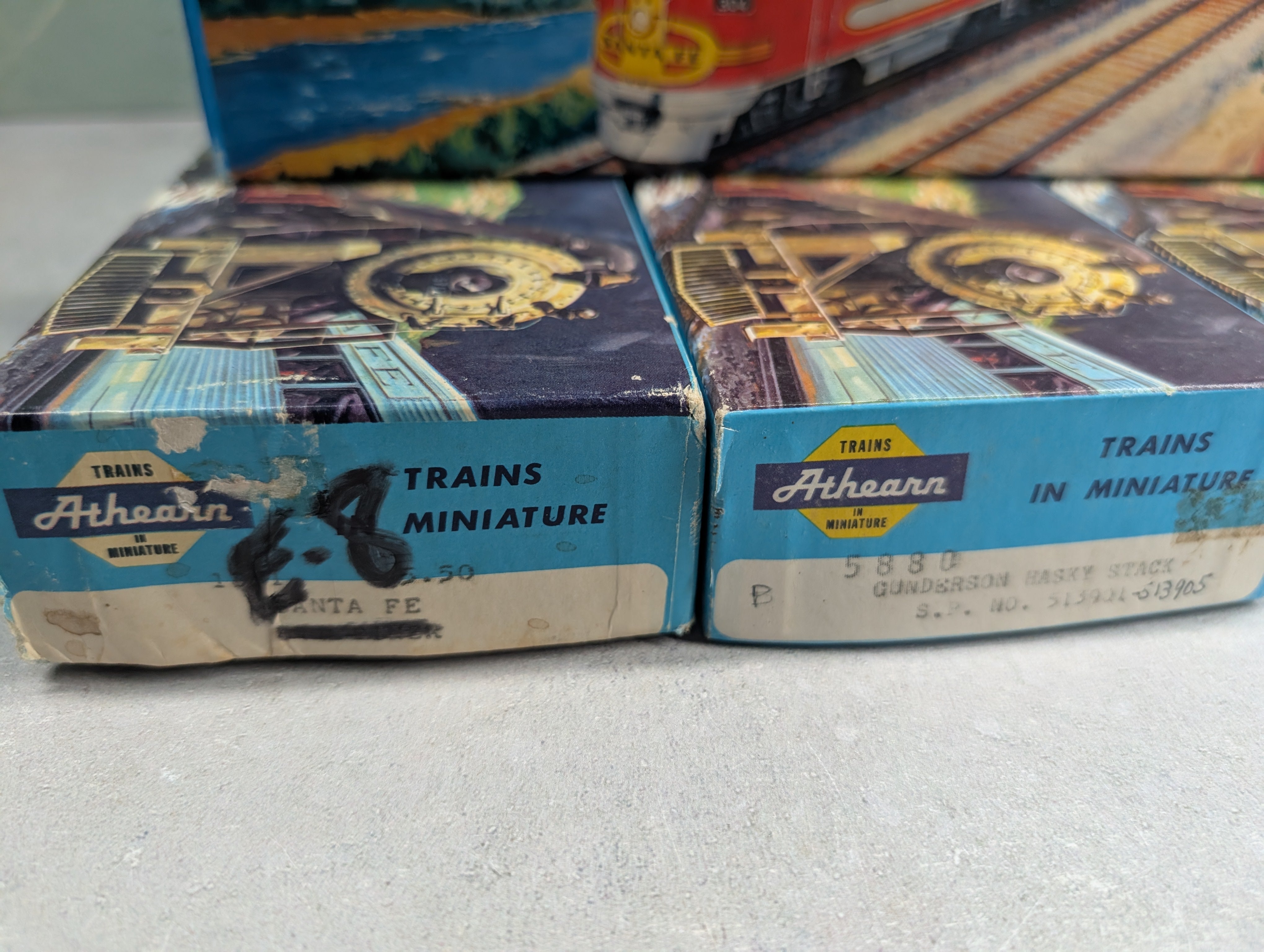 USED Athearn HO Scale Long Empty Boxes For Storage (4 pcs)