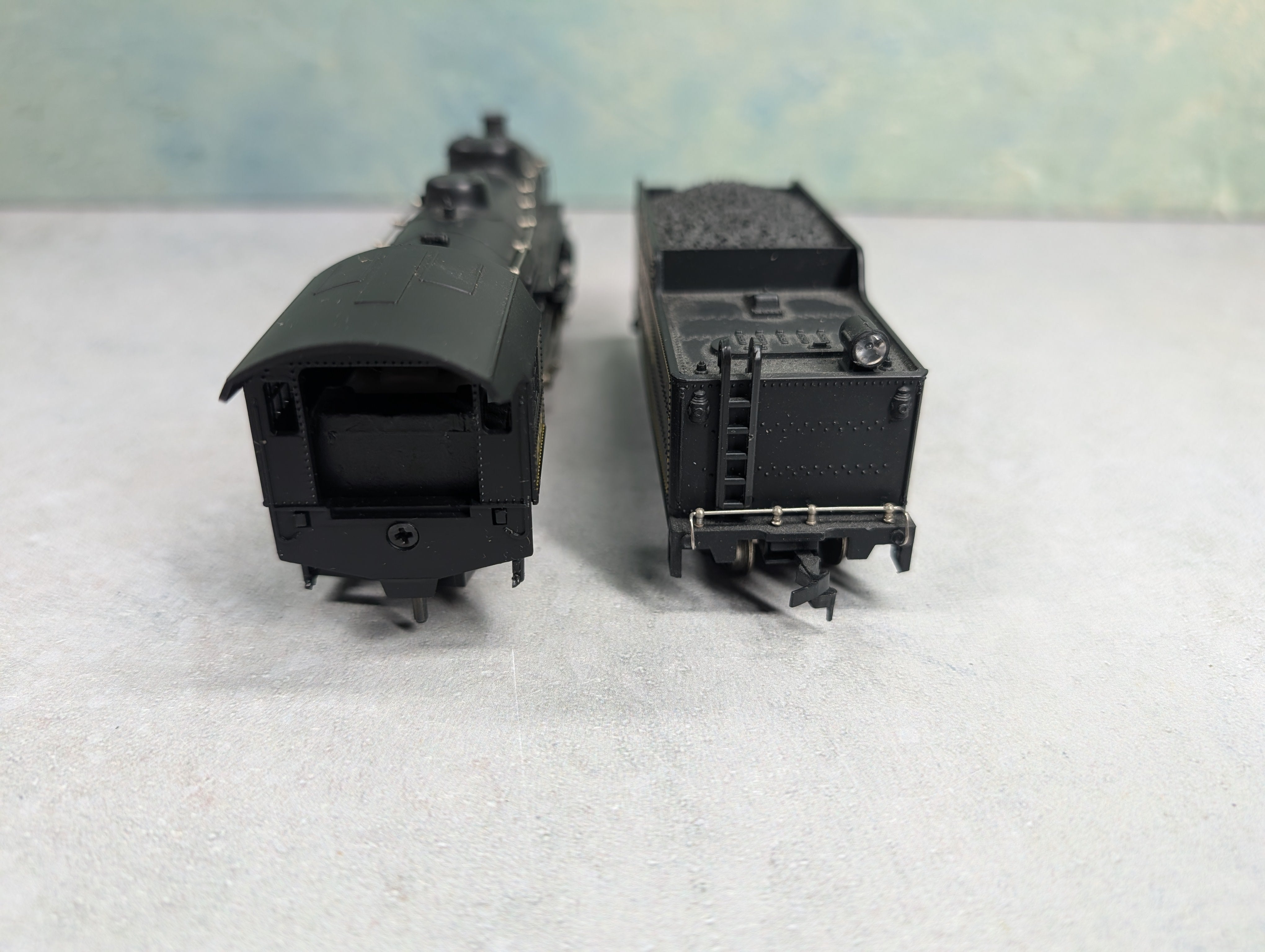 USED IHC M9814 HO Scale 2-8-2 Mikado Steam Locomotive Reading #1733 Runs Great DC
