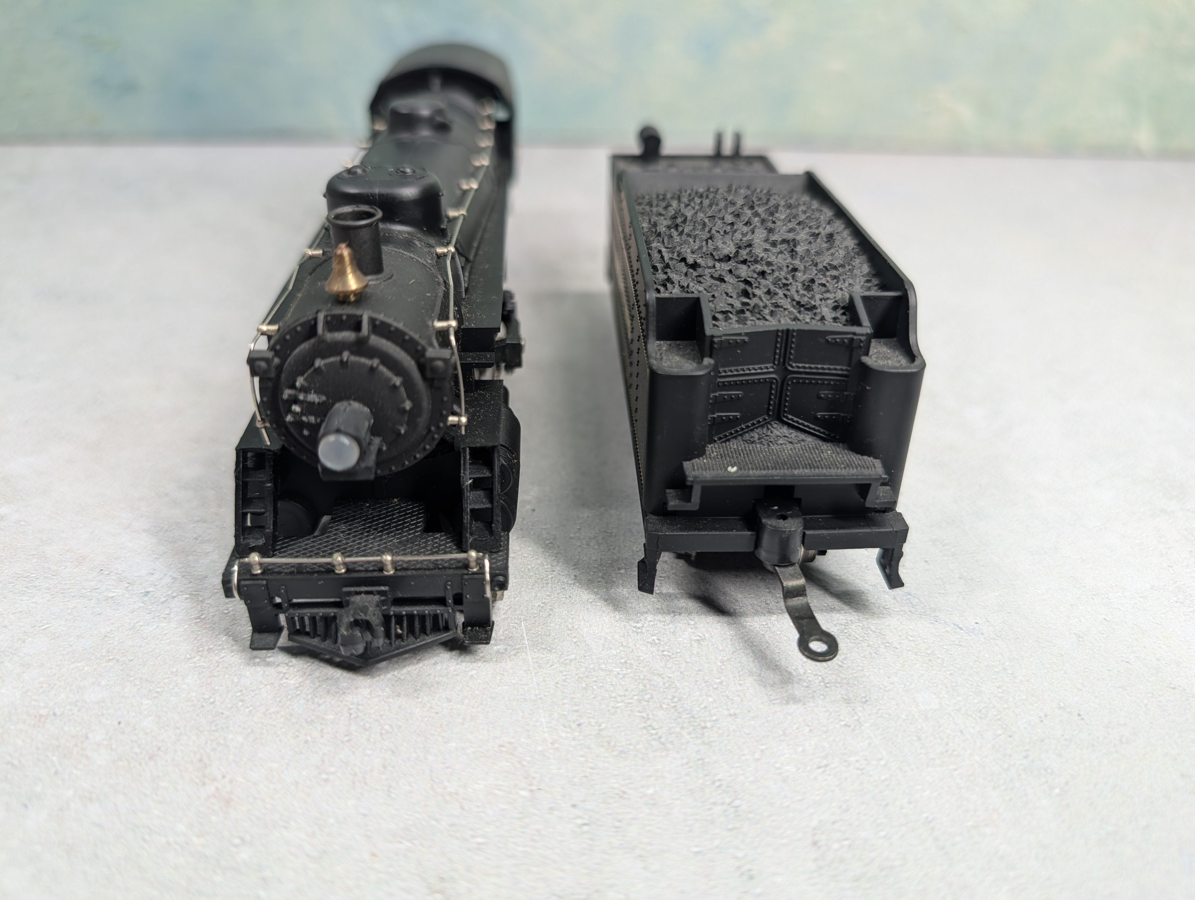 USED IHC M9814 HO Scale 2-8-2 Mikado Steam Locomotive Reading #1733 Runs Great DC