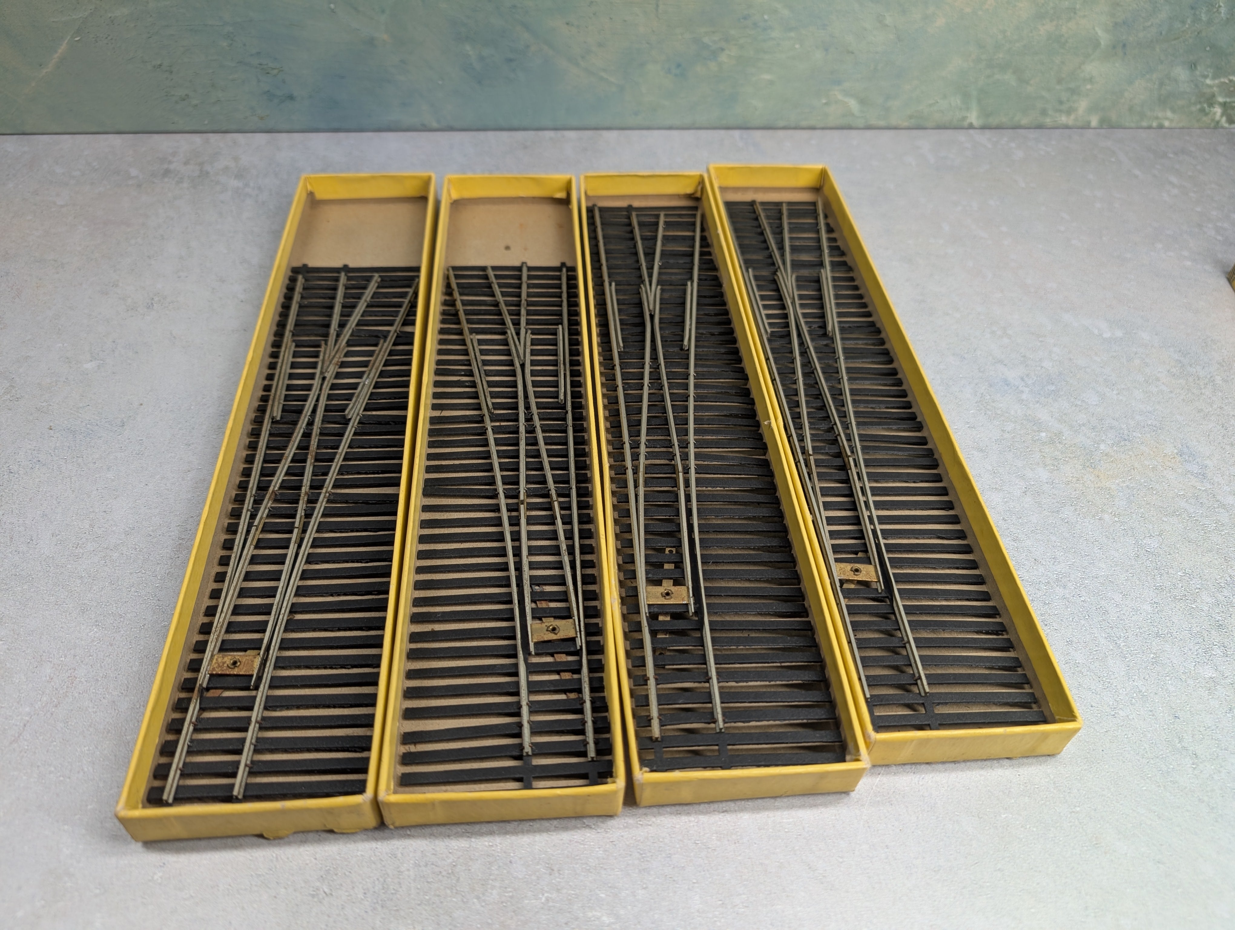 USED Bob Peare HO Scale Lot of No 6 & No 4 Switches Vintage (4 pcs)