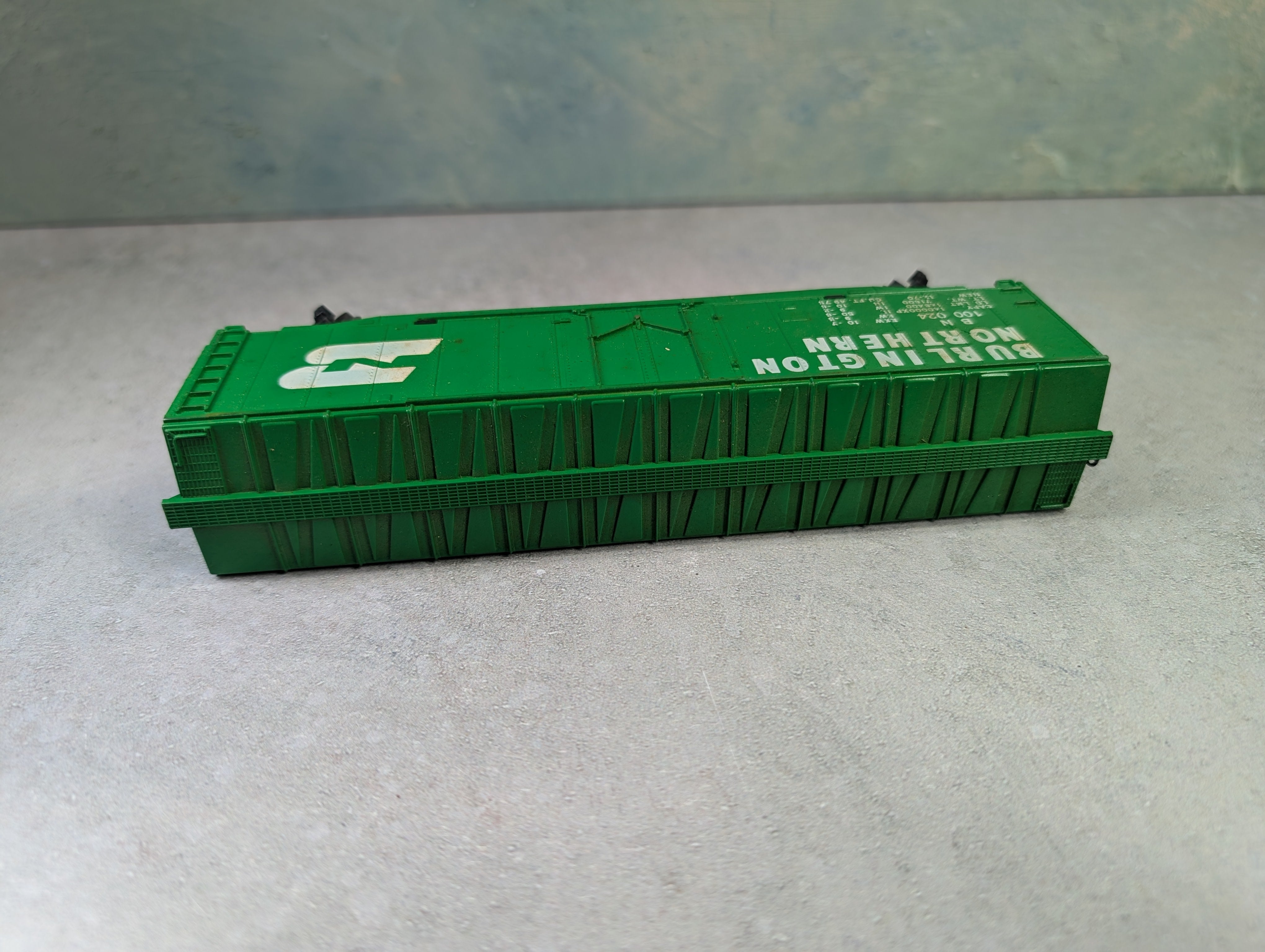 USED Tyco HO Scale 50' Box Car Burlington Northern BN #100024