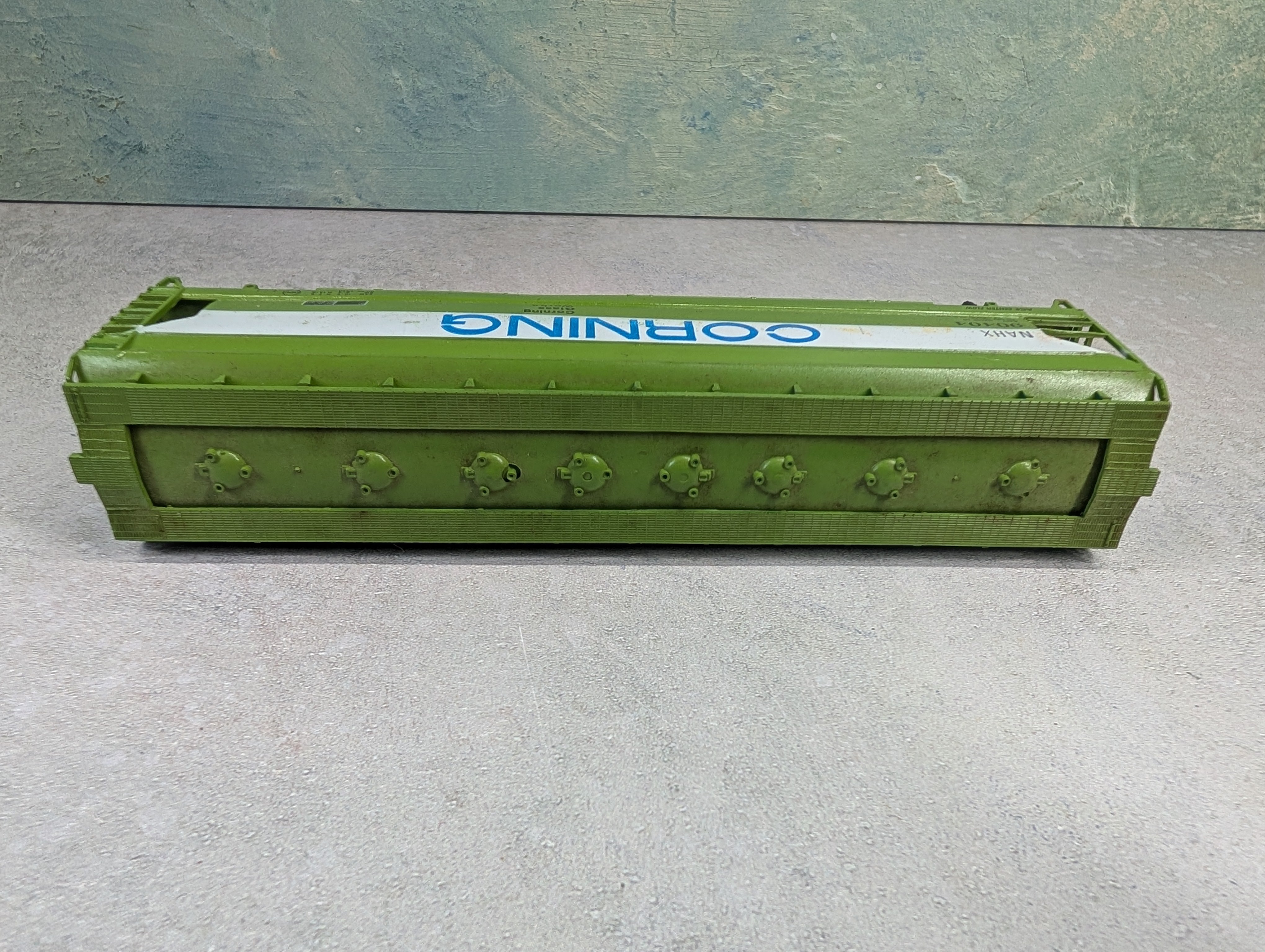 USED Bachmann HO Scale ACF Centerflow Covered Hopper Corning NAHX #90404
