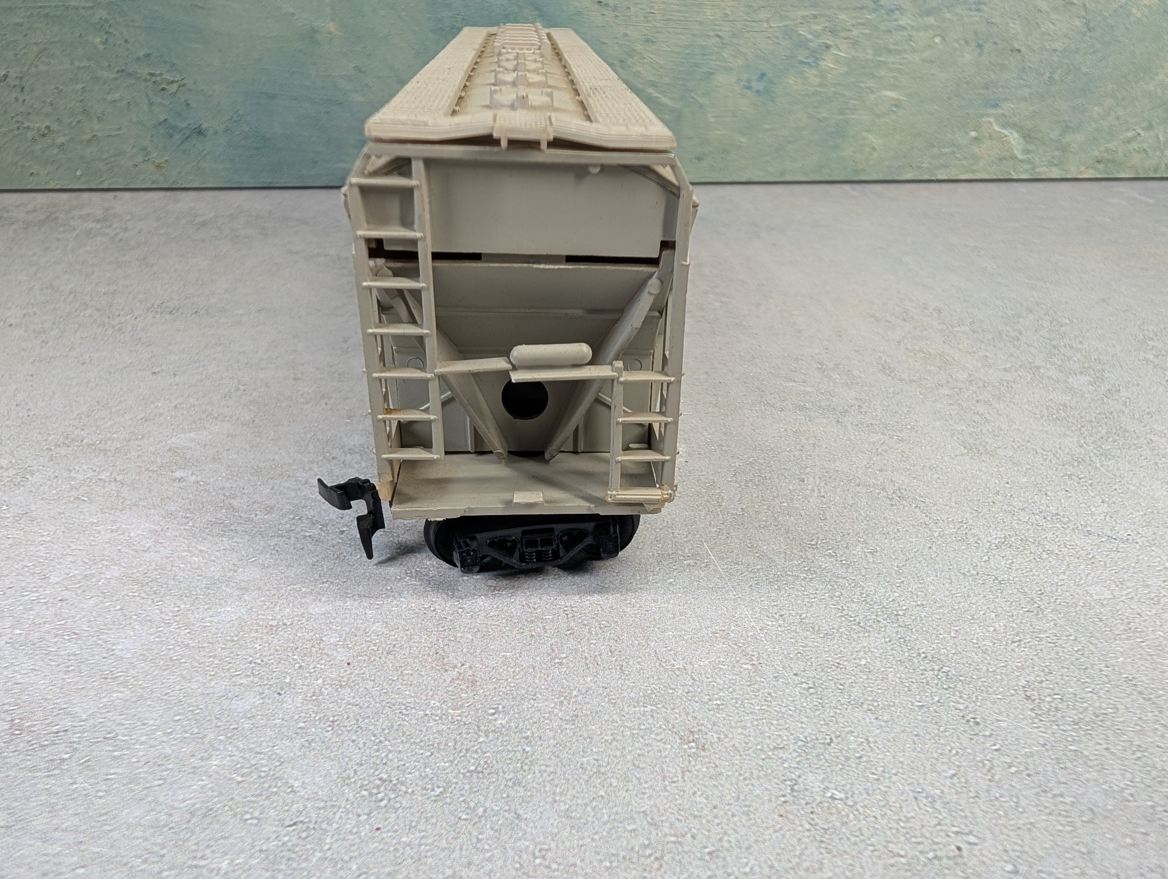 USED Tyco HO Scale ACF Centerflow Covered Hopper Kellogg's ACFB #52311