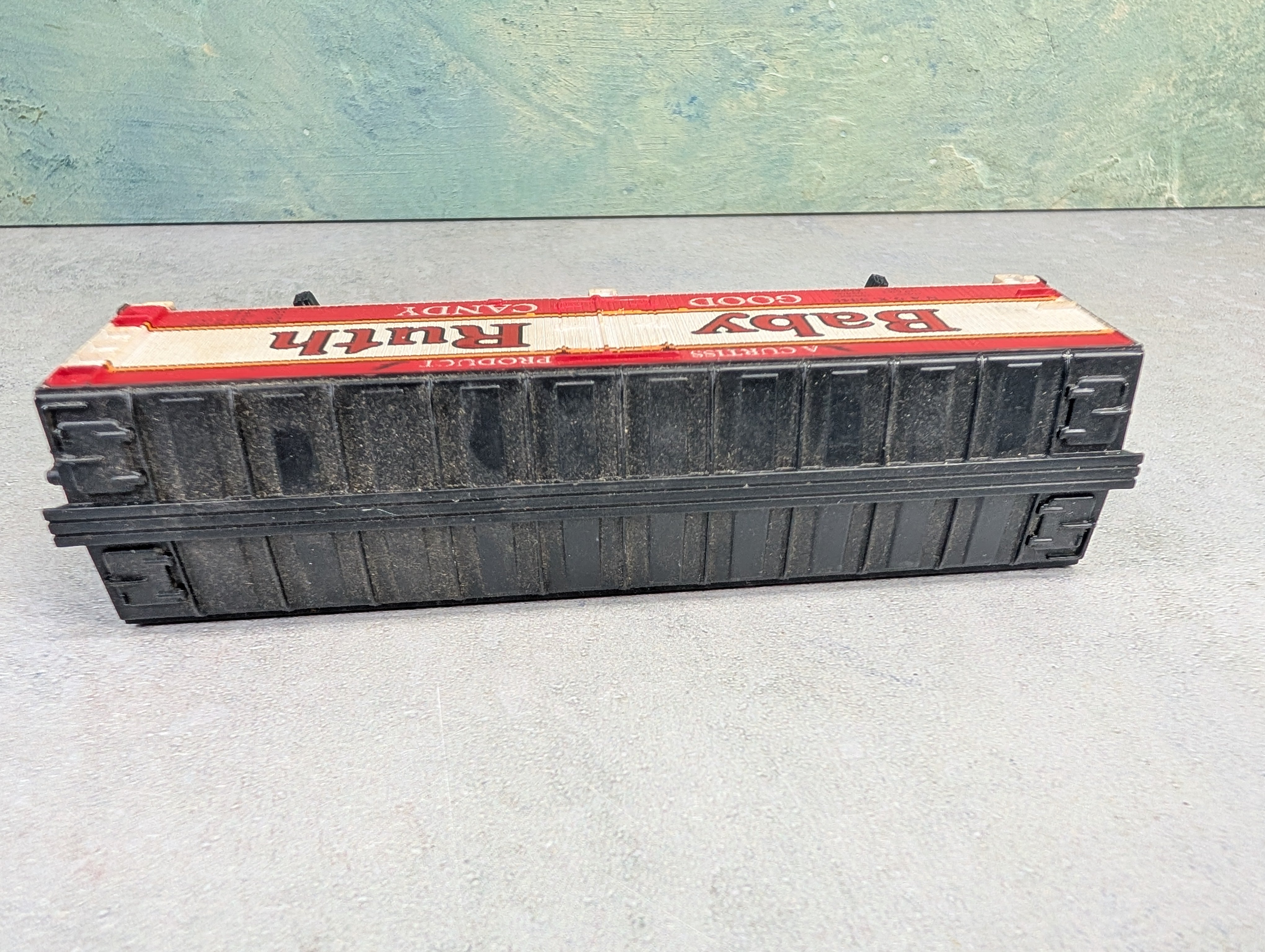 USED Tyco HO Scale Wooden Box Car Baby Ruth NADX #5342