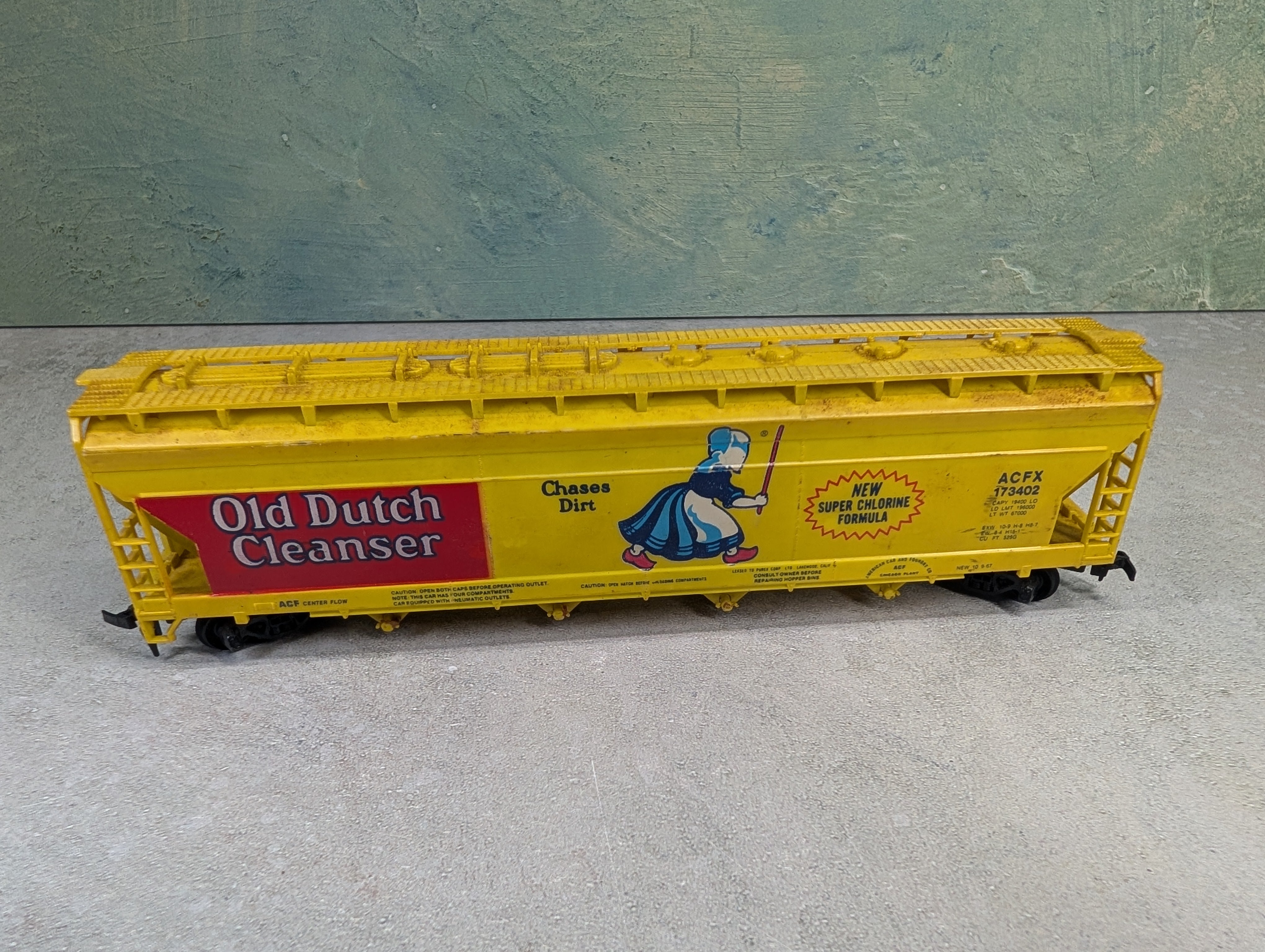 USED Tyco HO Scale ACF Centerflow Covered Hopper Old Dutch Cleanser ACFX #173402