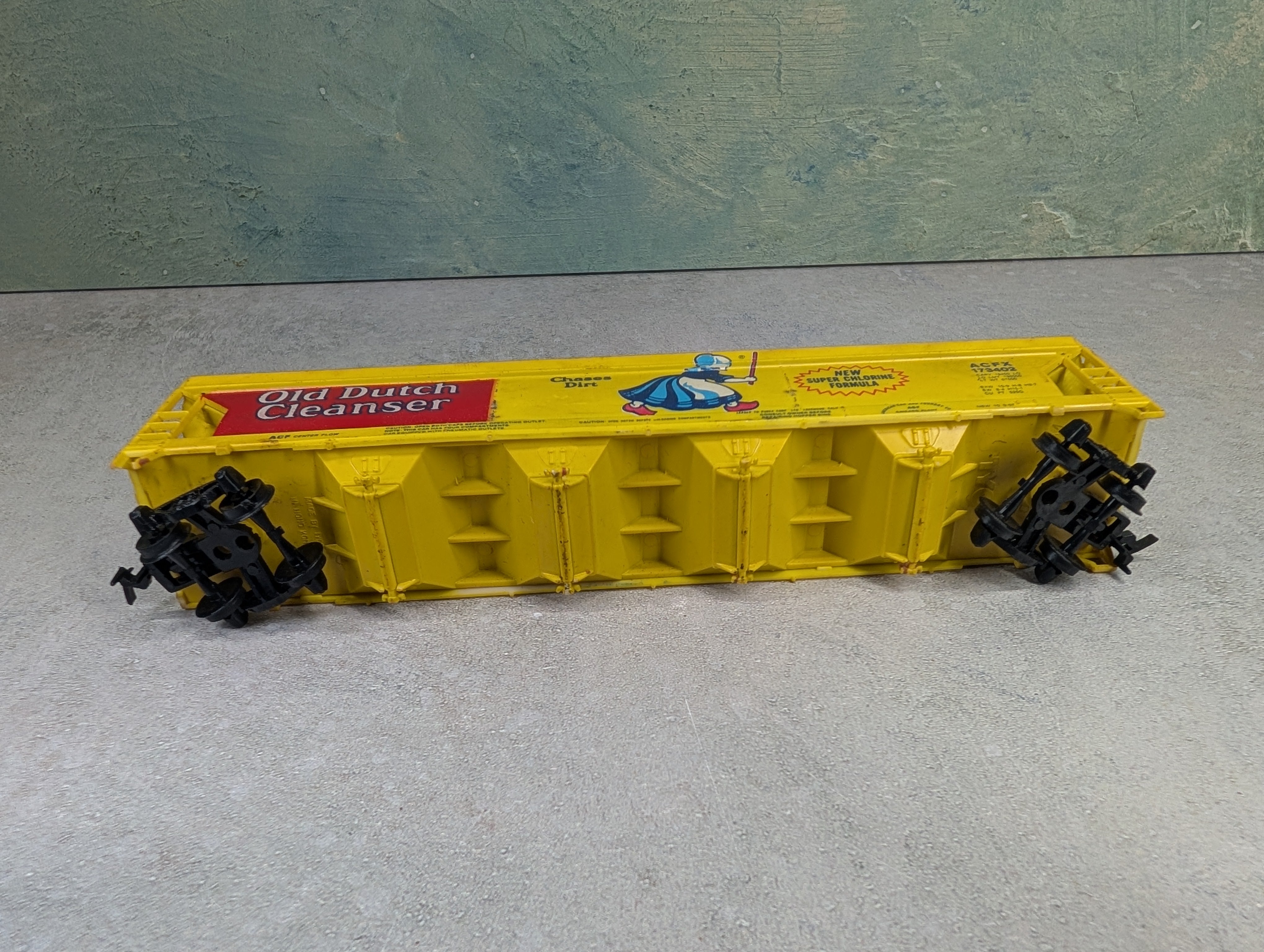 USED Tyco HO Scale ACF Centerflow Covered Hopper Old Dutch Cleanser ACFX #173402