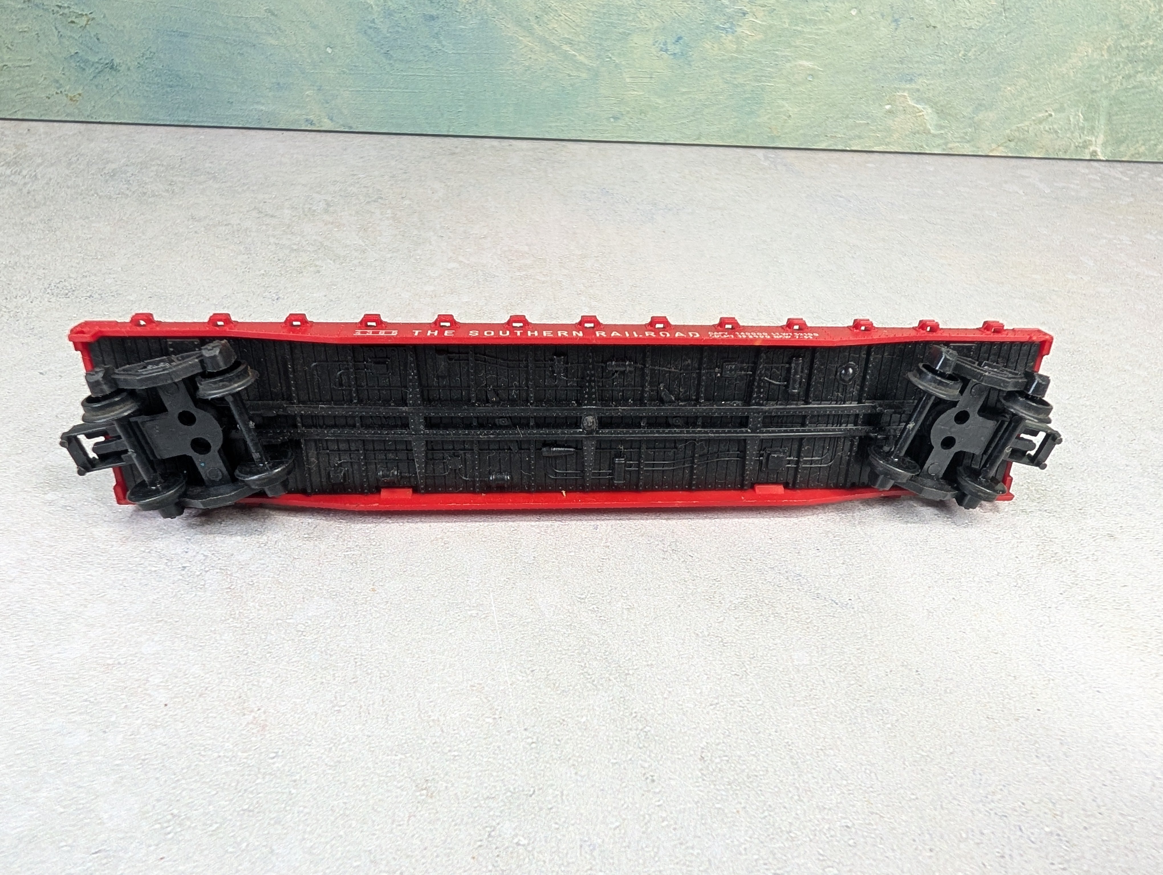 USED HO Scale Flat Car w/ Load Southern #4365