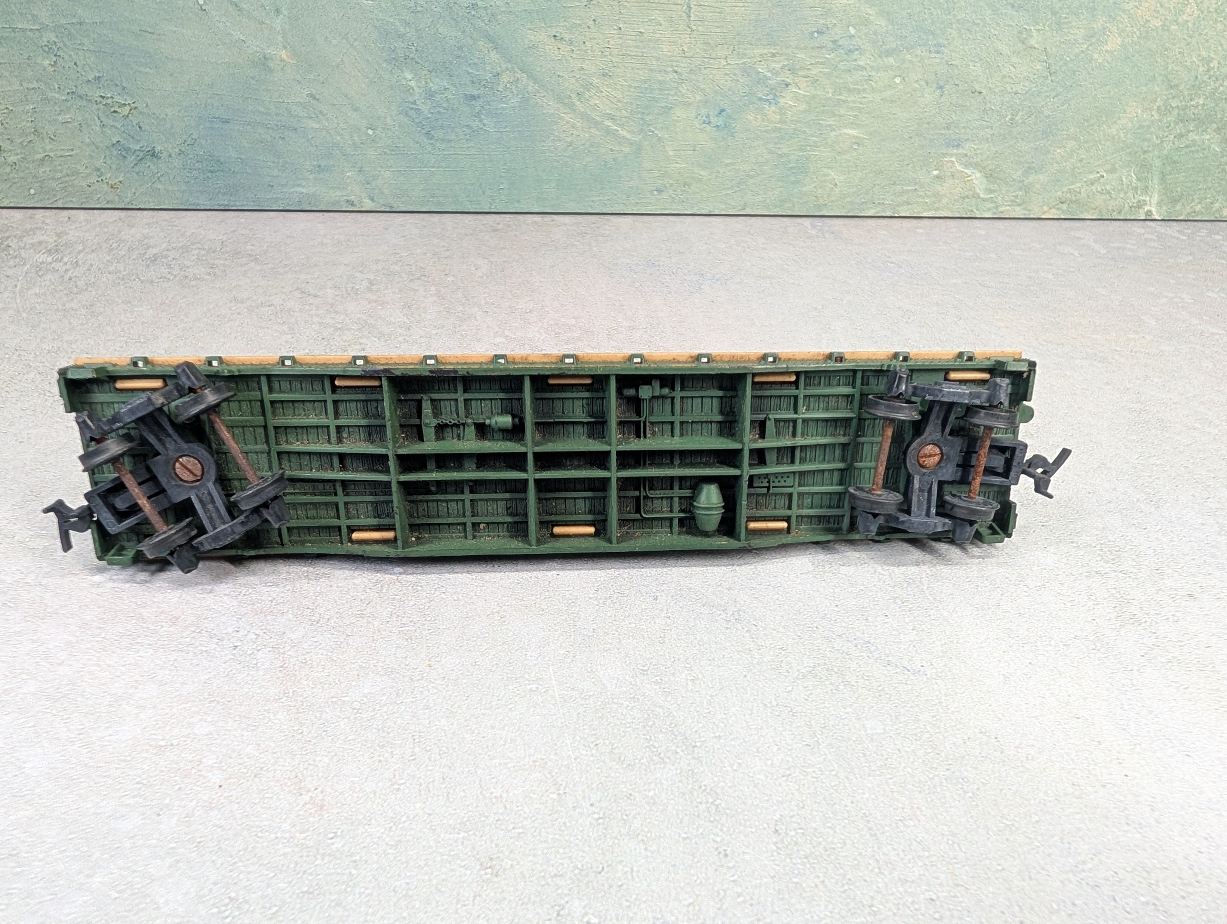 USED Mantua HO Scale Flat Car w/ Load Great Northern #42762