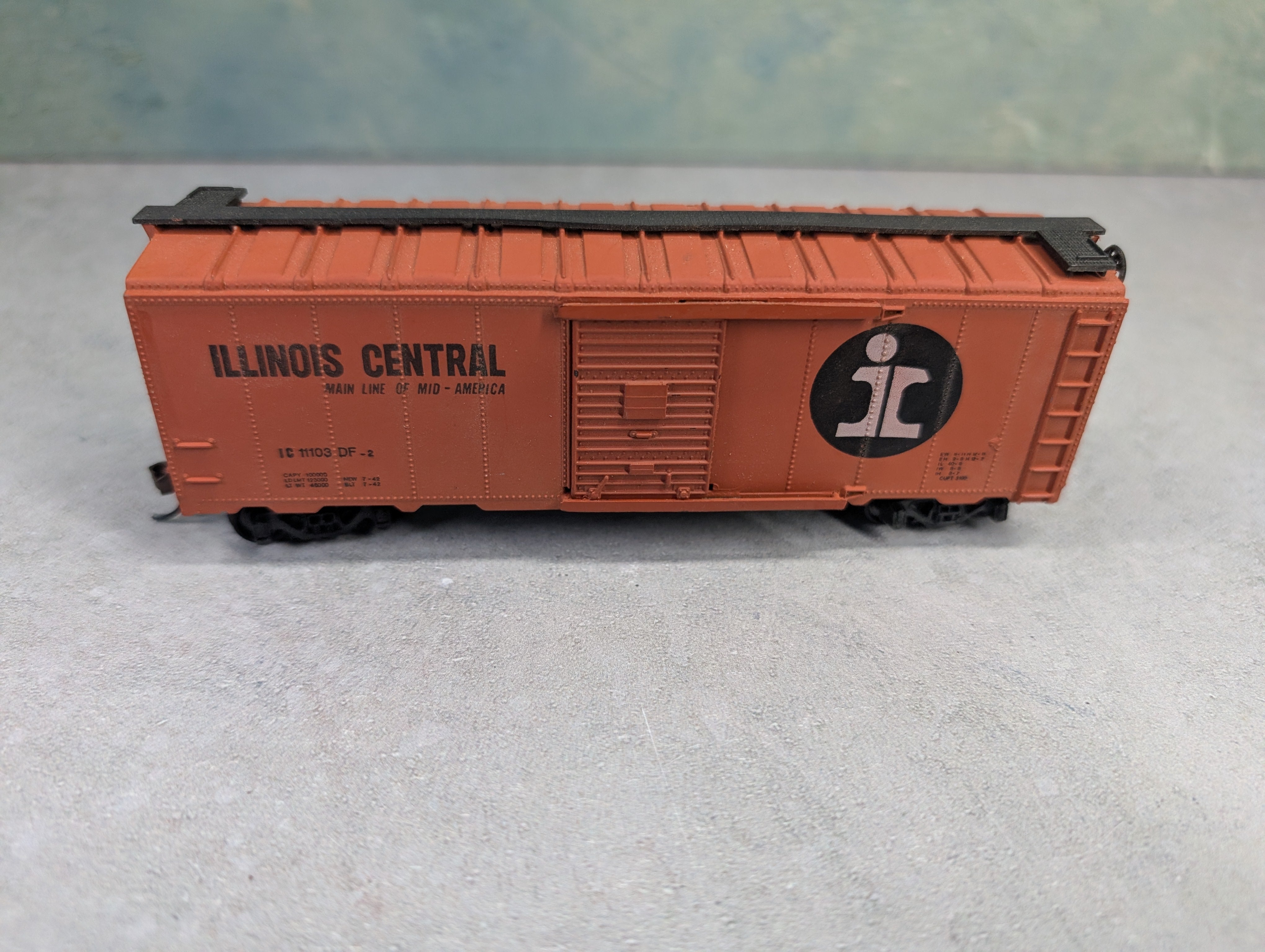 USED Bachmann HO Scale 40' Box Car Illinois Central IC #11103
