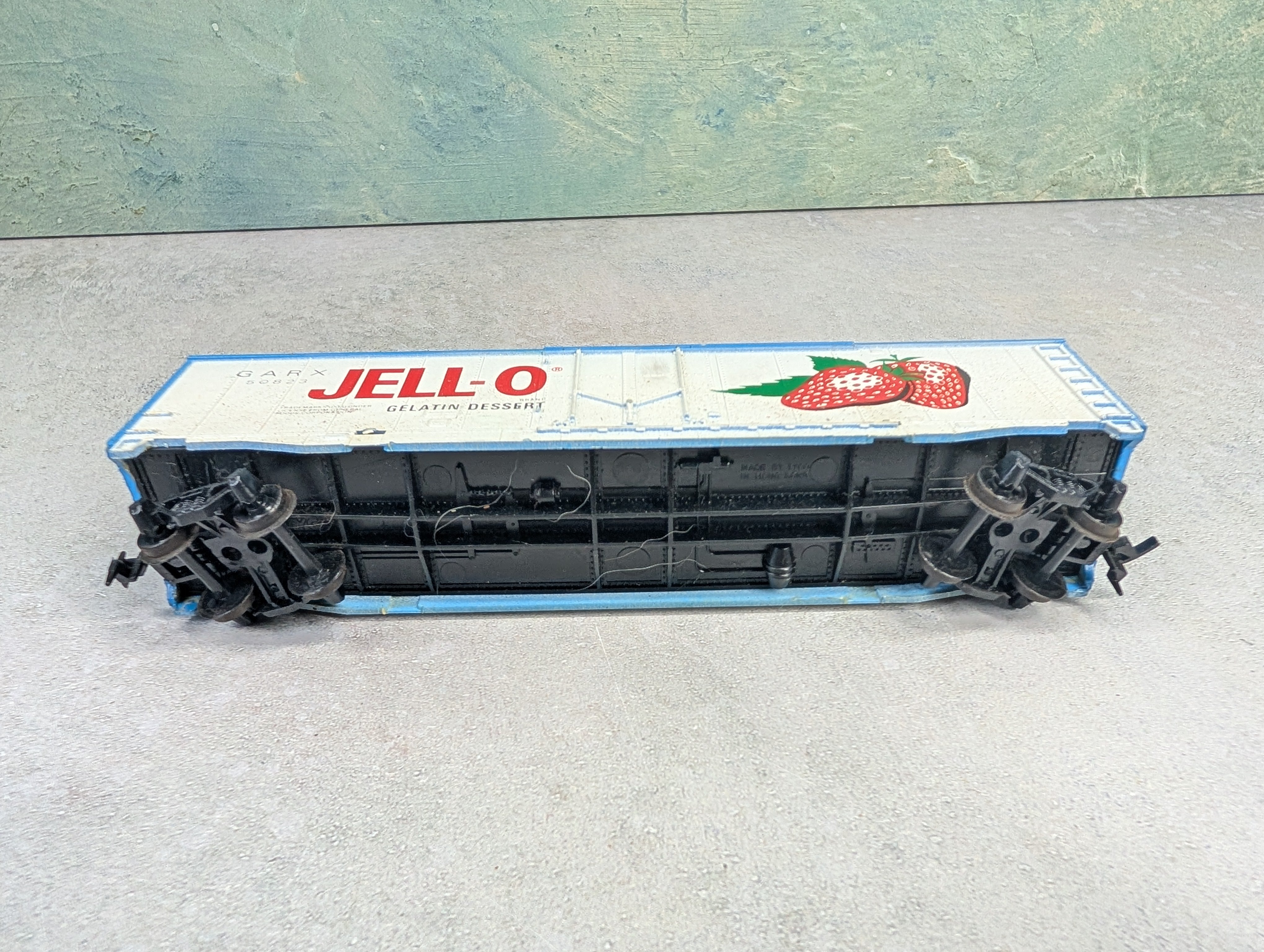 USED Tyco HO Scale 50' Billboard Box Car Jell-O GARX #50823