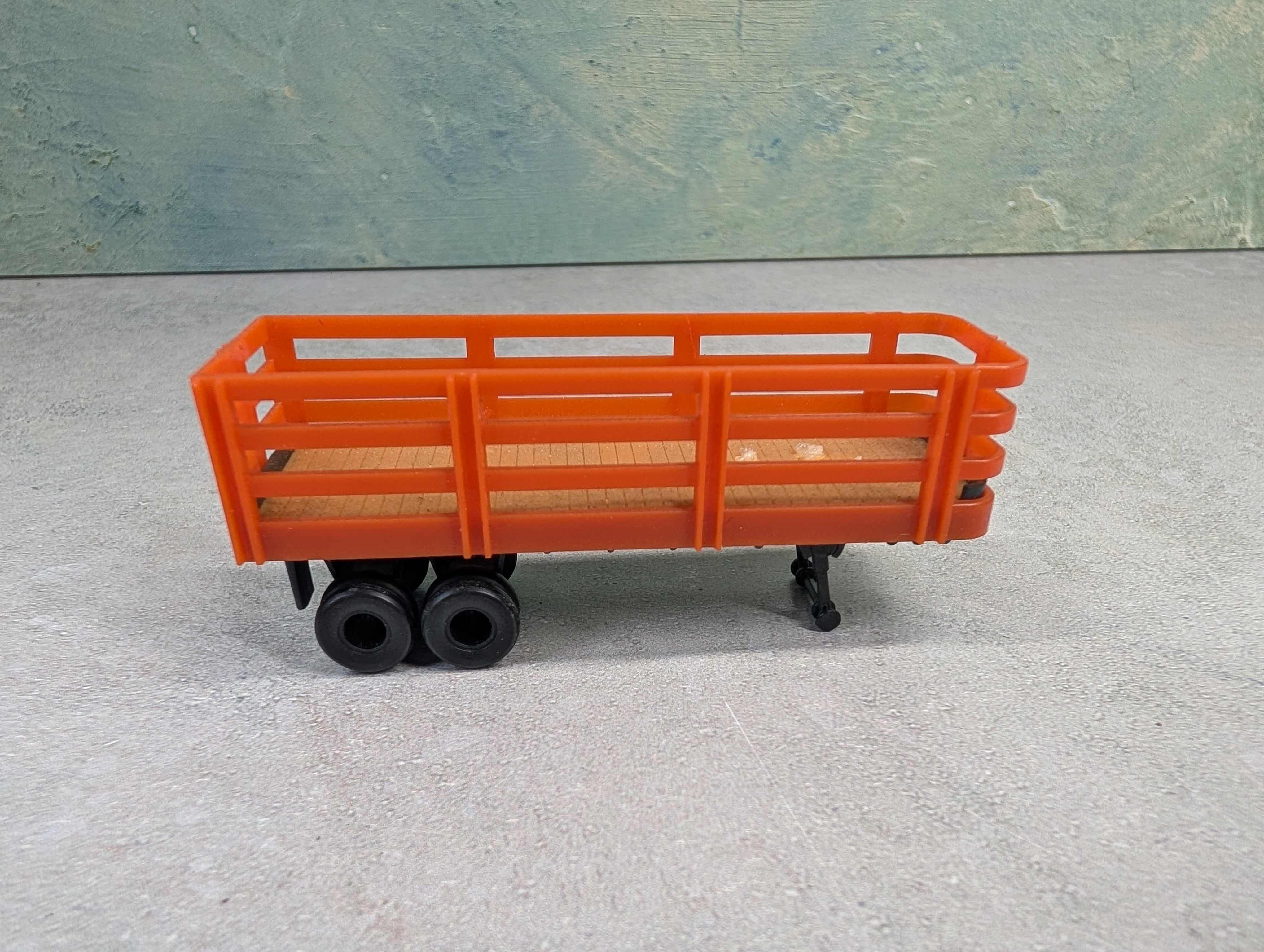 USED Tyco HO Scale Orange Stake Piggy Trailer