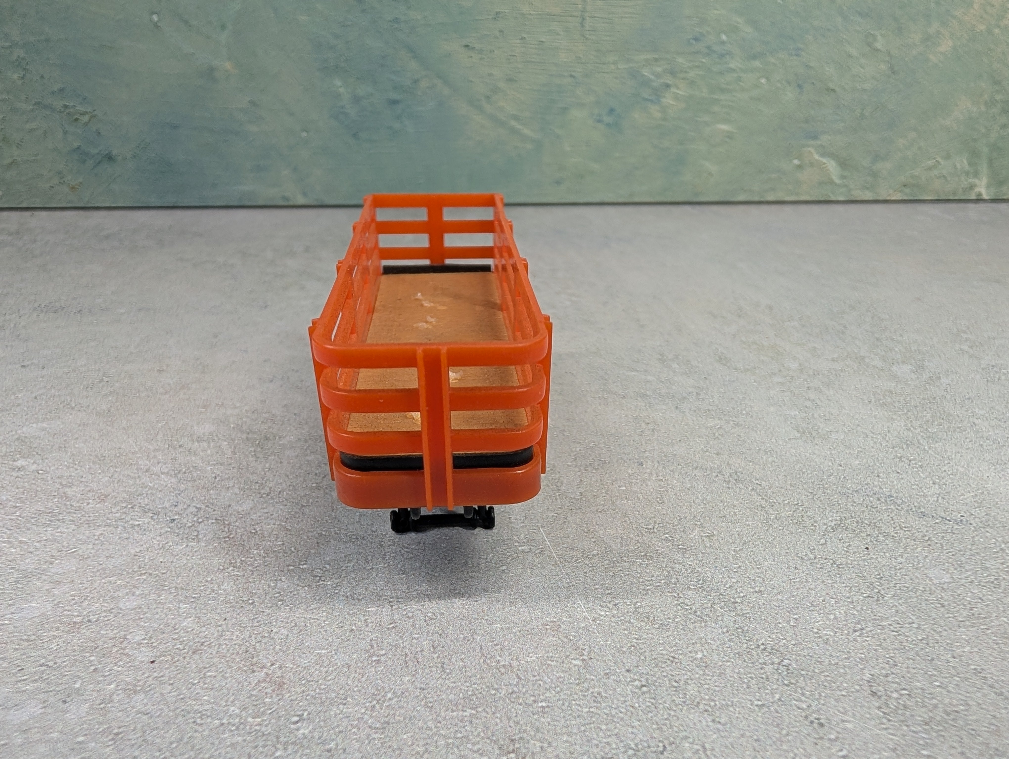 USED Tyco HO Scale Orange Stake Piggy Trailer