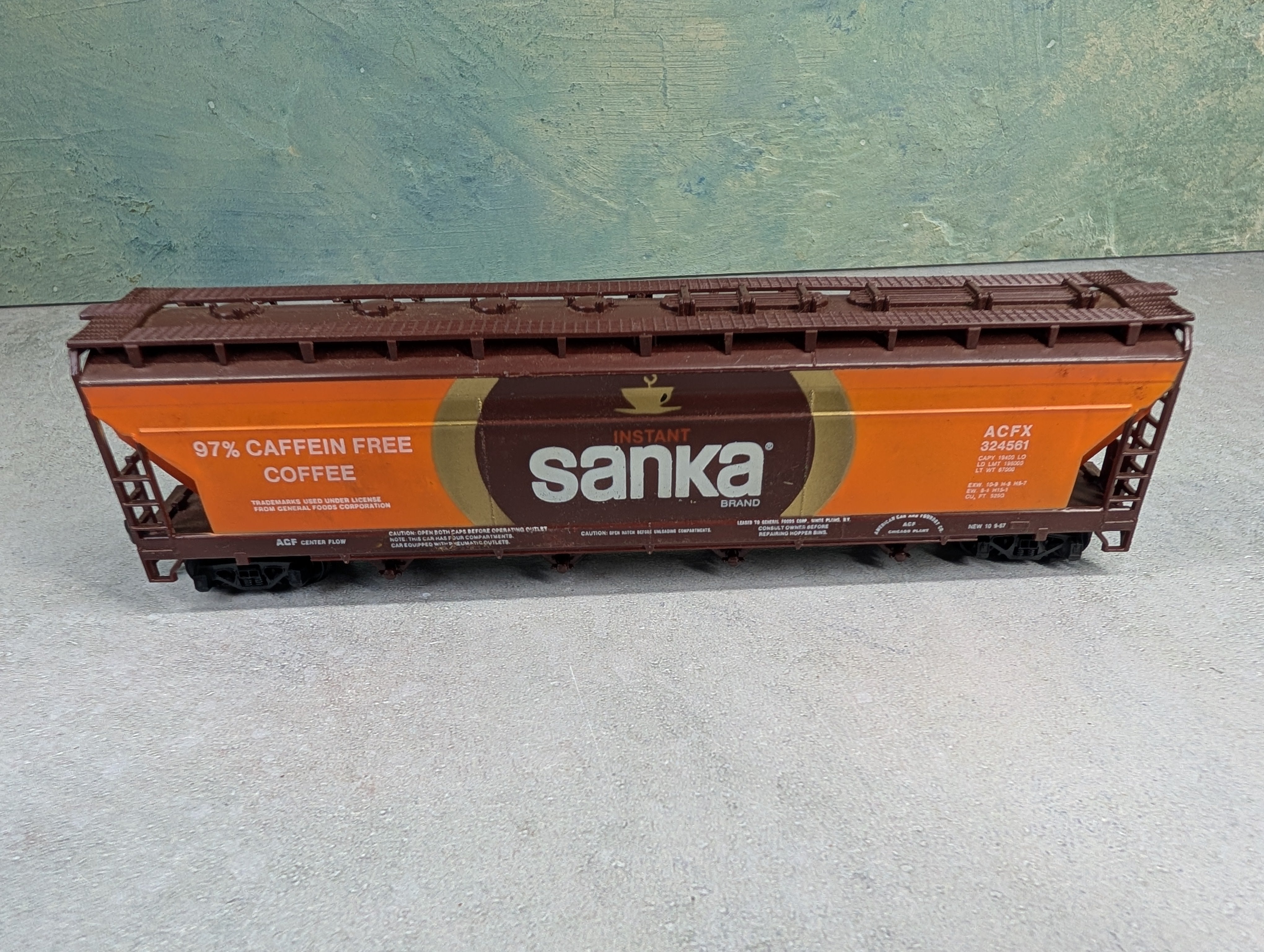 USED Tyco HO Scale ACF Centerflow Covered Hopper Sanka Coffee ACFX #324561