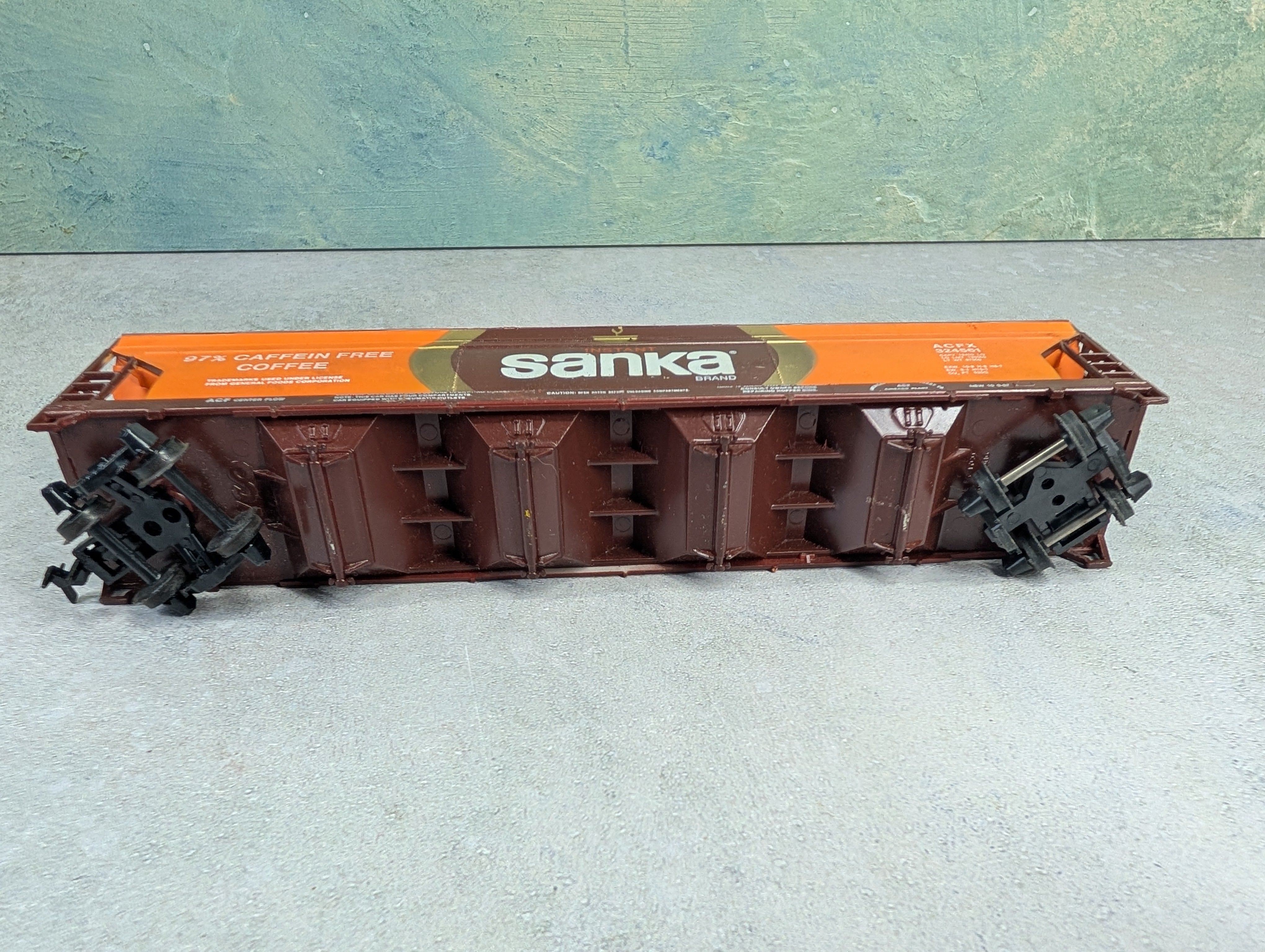 USED Tyco HO Scale ACF Centerflow Covered Hopper Sanka Coffee ACFX #324561