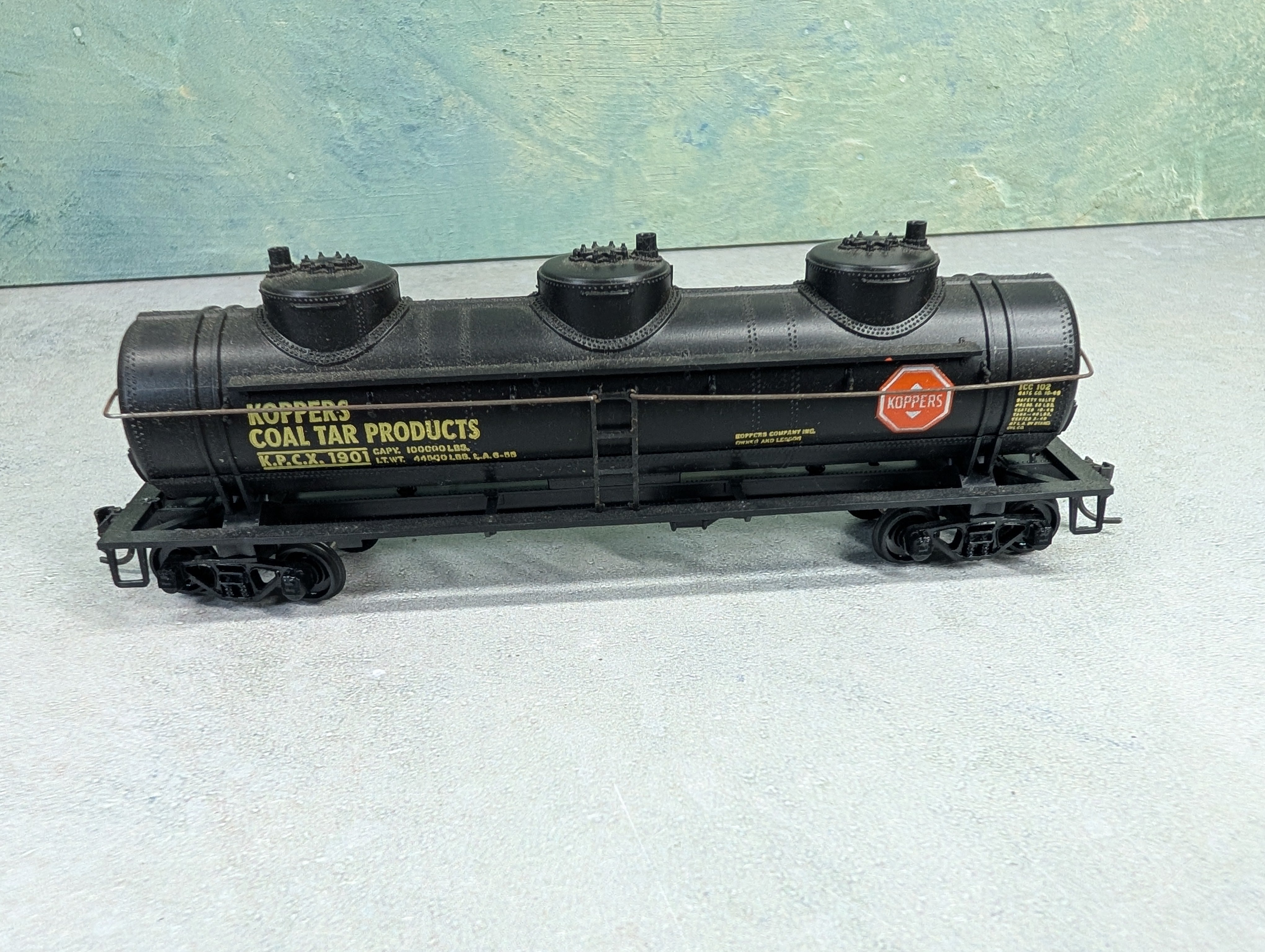 USED Athearn HO Scale Triple Dome Tank Car Koppers KPCX #1901