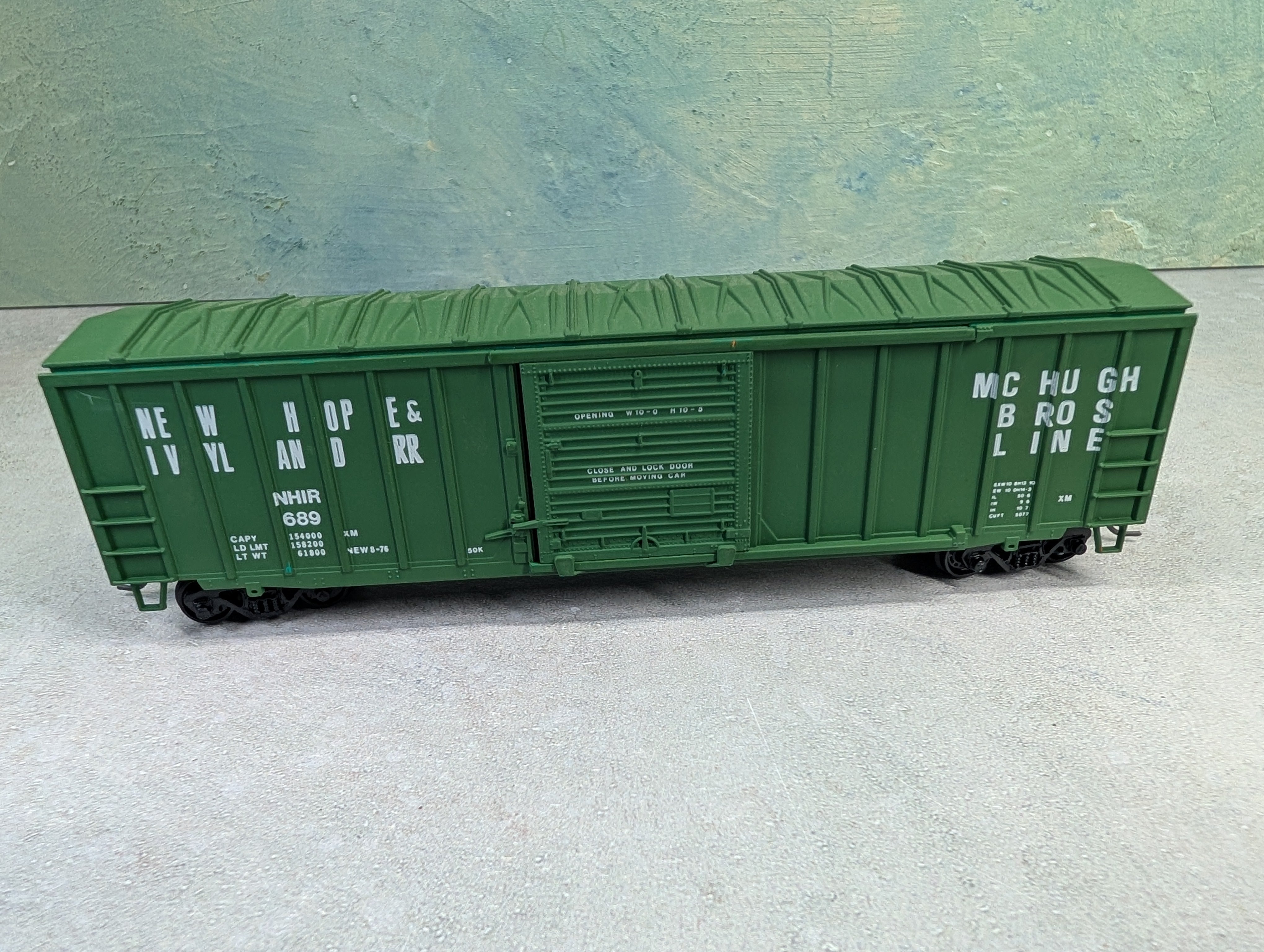 USED Athearn HO Scale 50' Box Car New Hope and Ivyland NHIR #689 Bev-Bel
