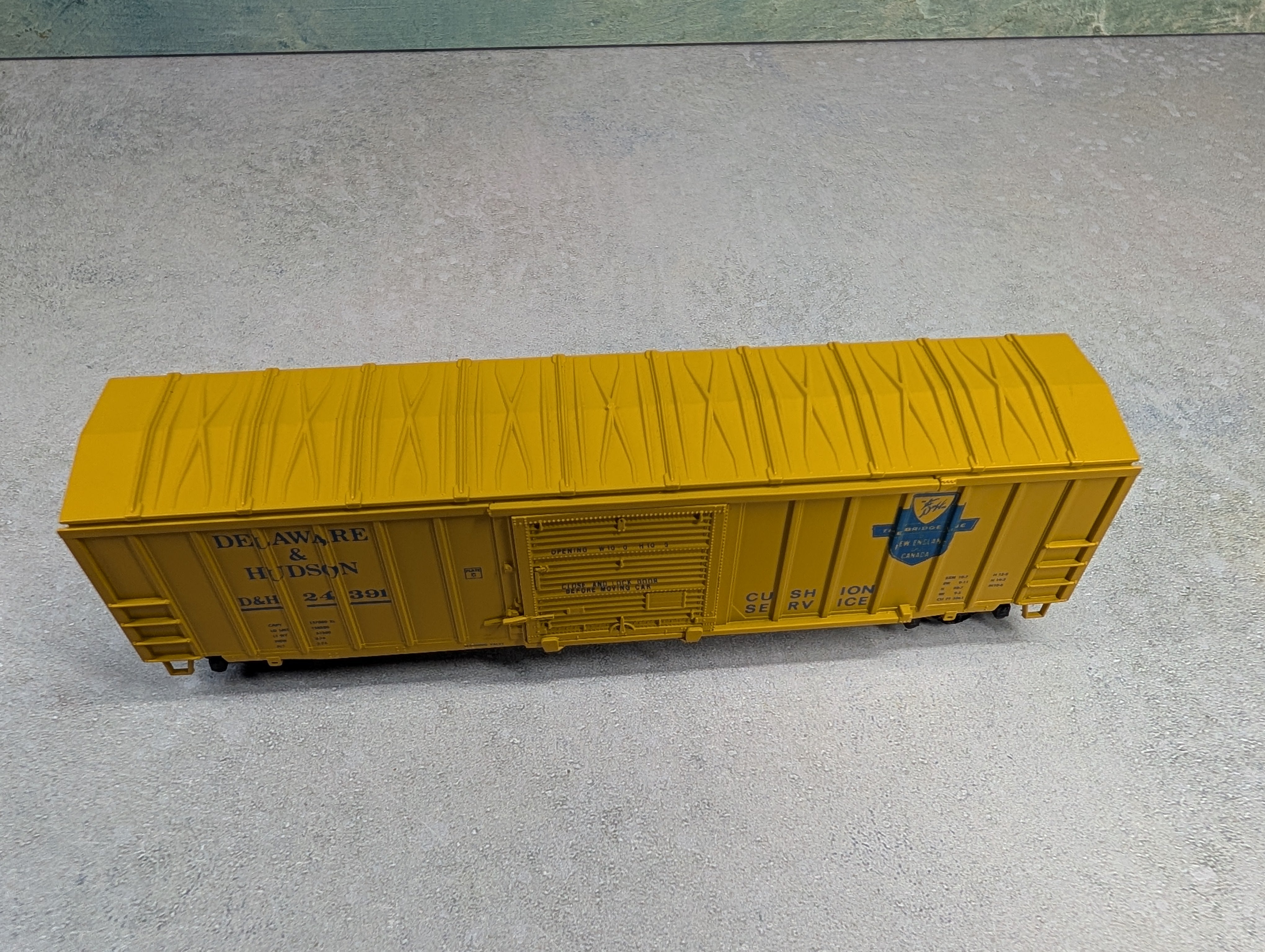 USED Athearn HO Scale 50' Box Car Delaware and Hudson DH #24391 Bev-Bel