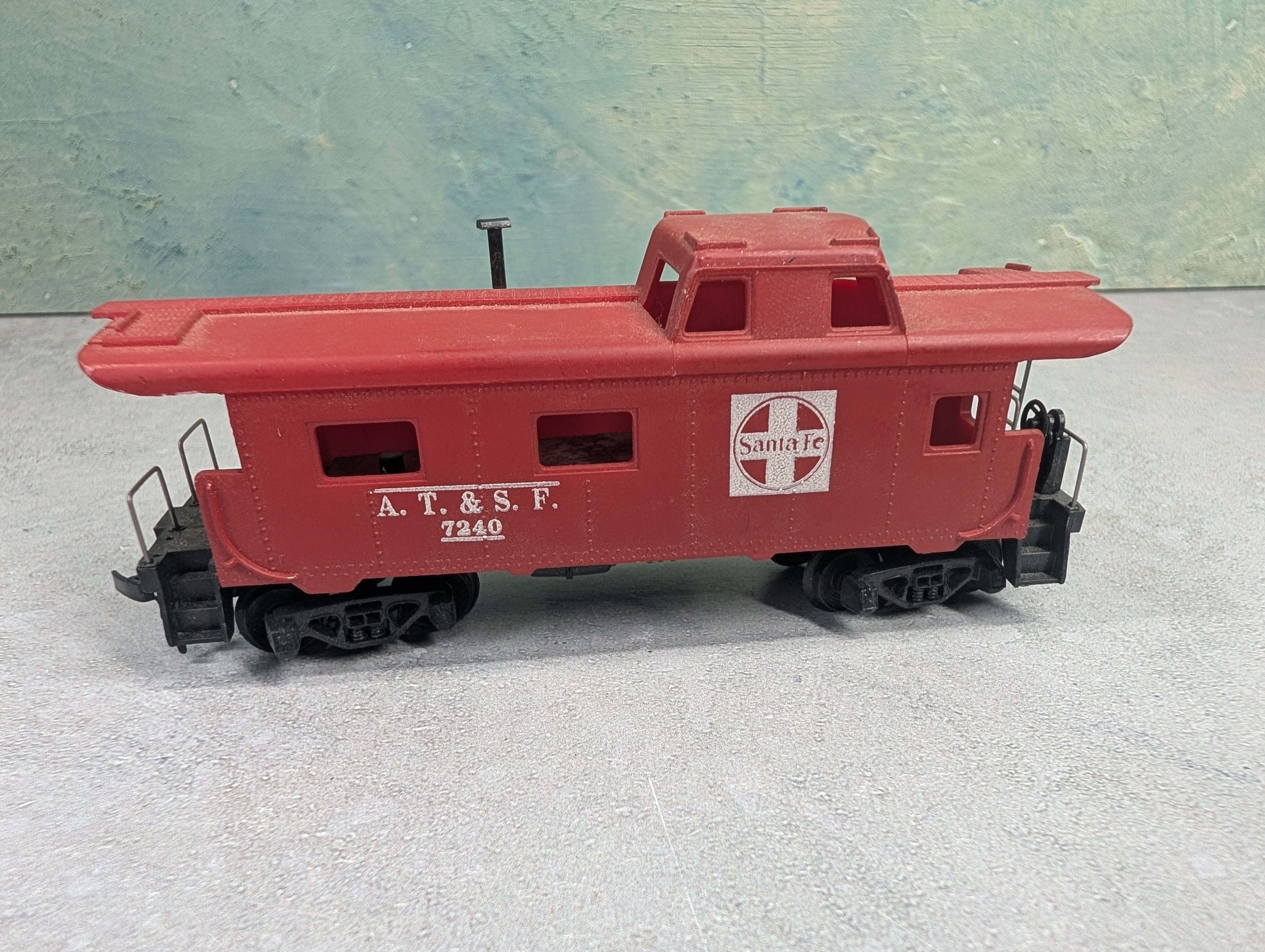 USED Tyco HO Scale Caboose Santa Fe ATSF #7240