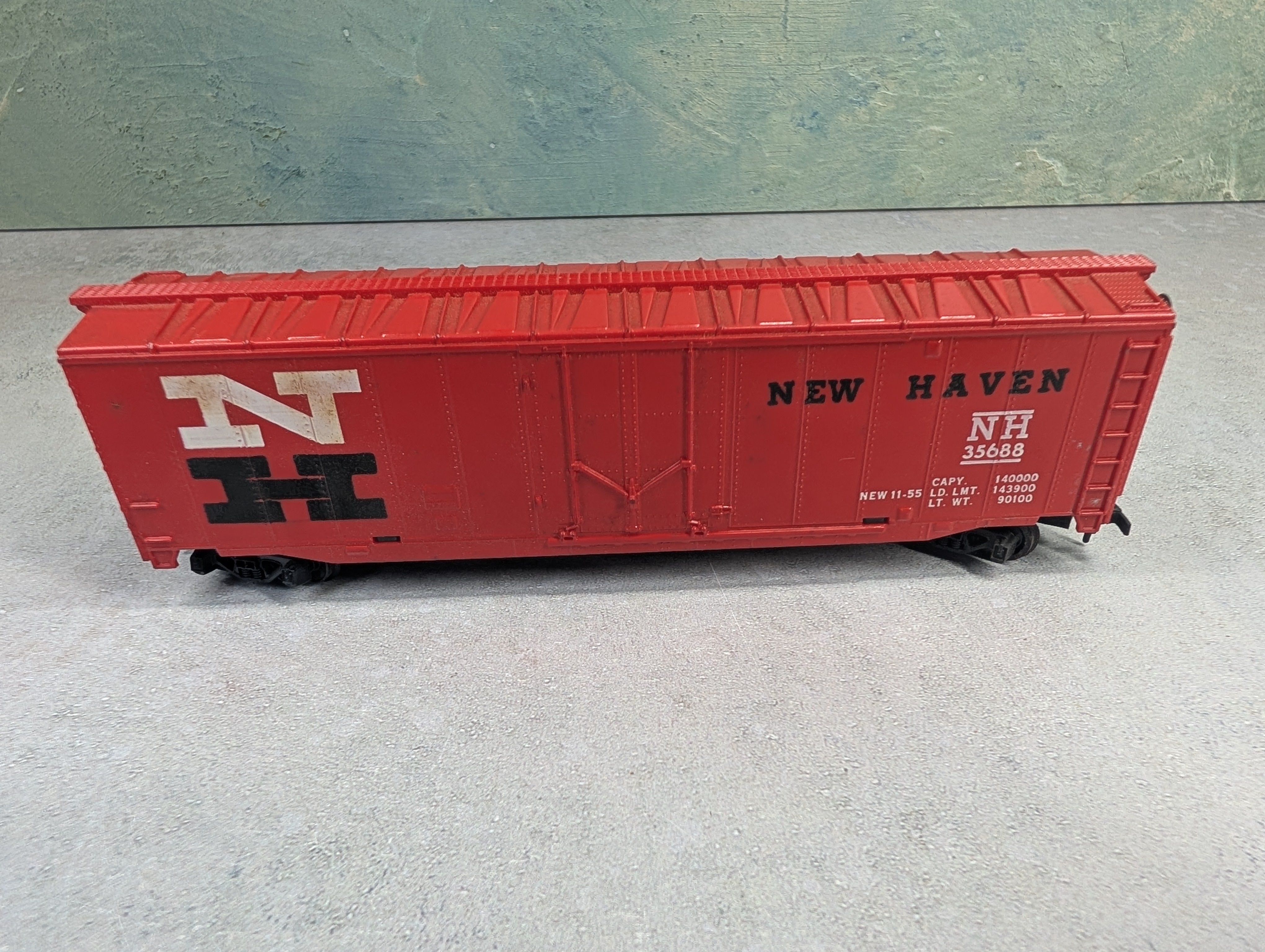 USED Tyco HO Scale 50' Box Car New Haven NH #35688