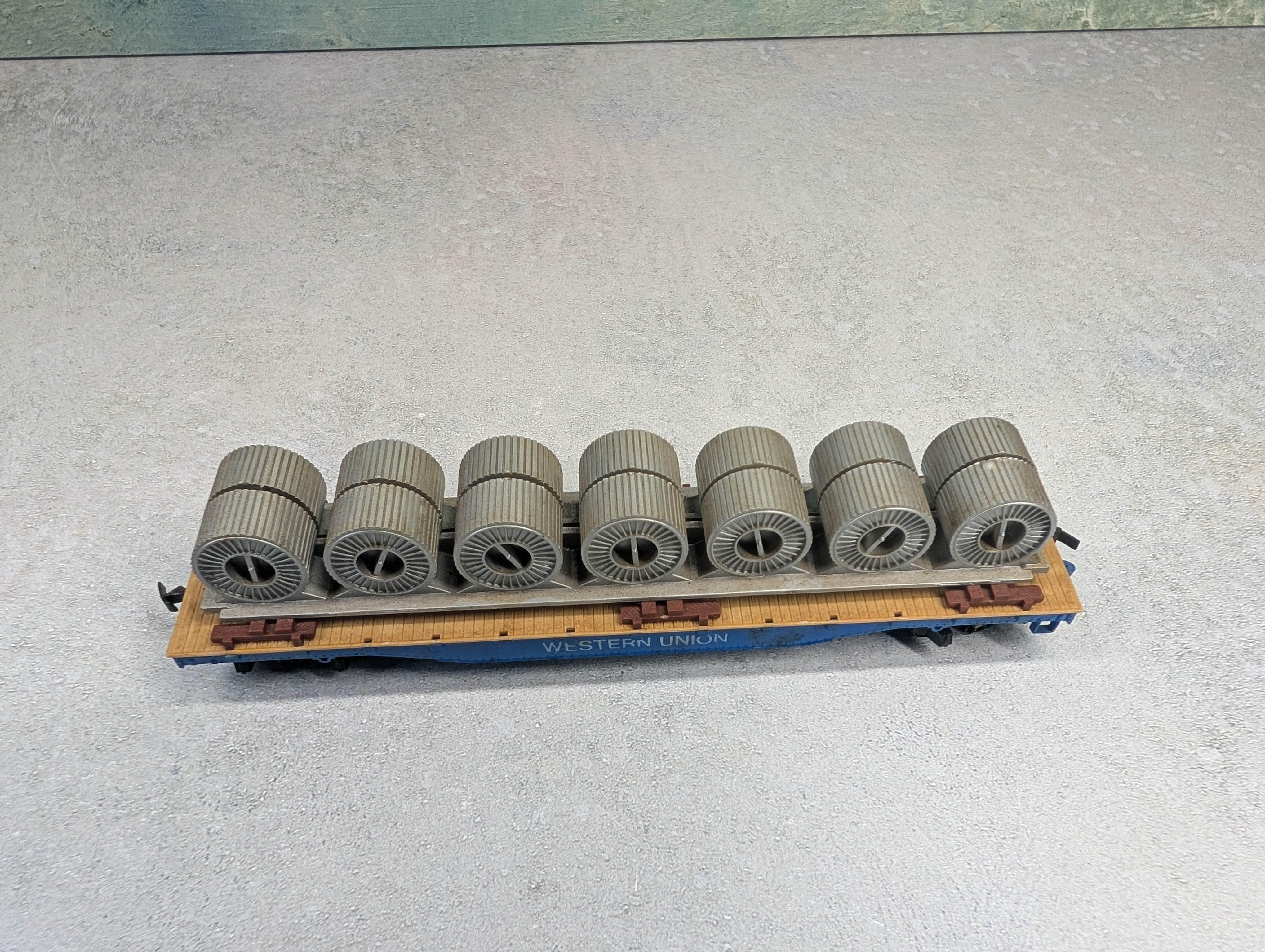 USED Mantua HO Scale 50' Flat Car Western Union w/ Coil Load