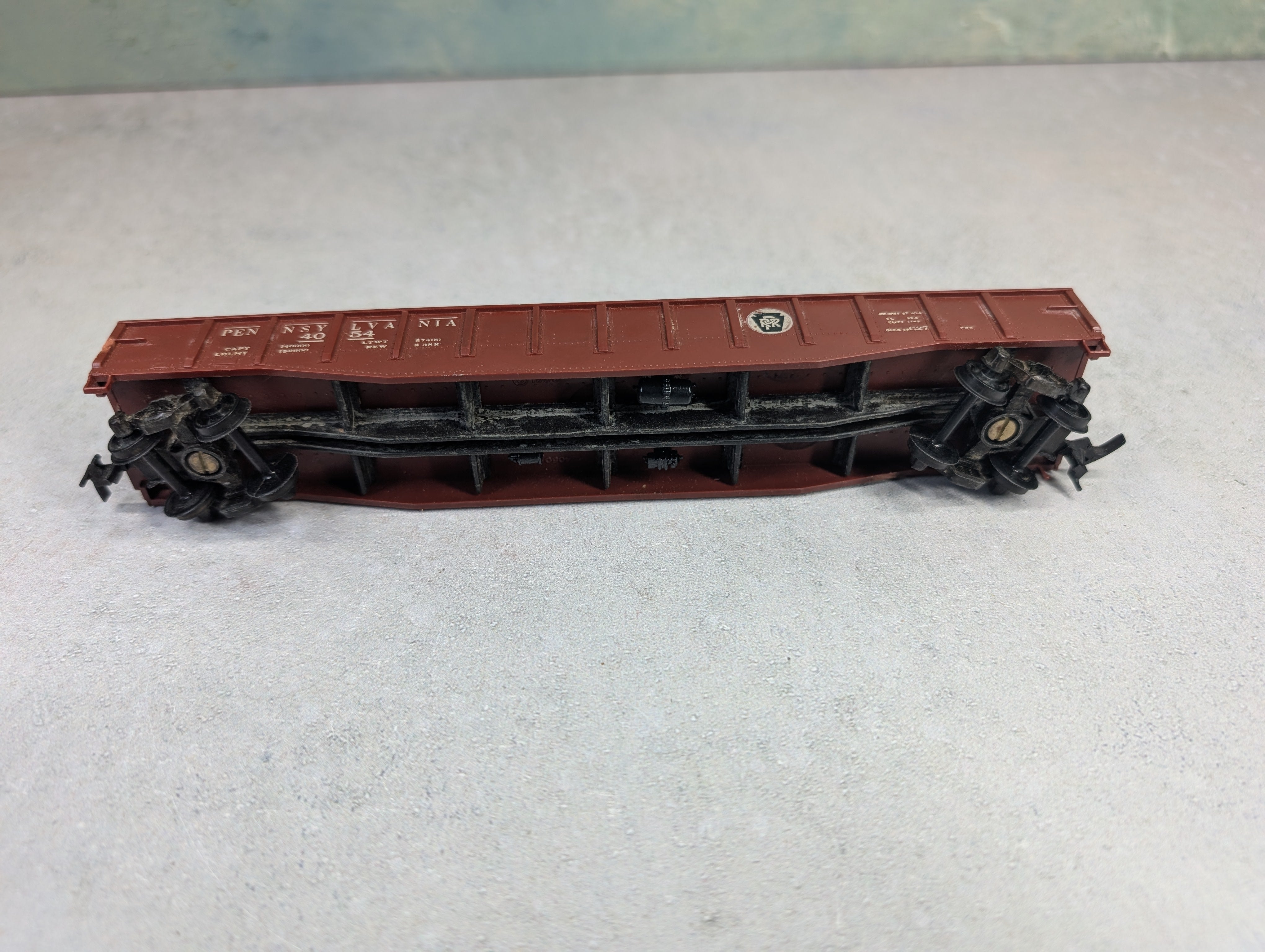 USED REVELL HO Scale 53' Gondola Pennsylvania #4054
